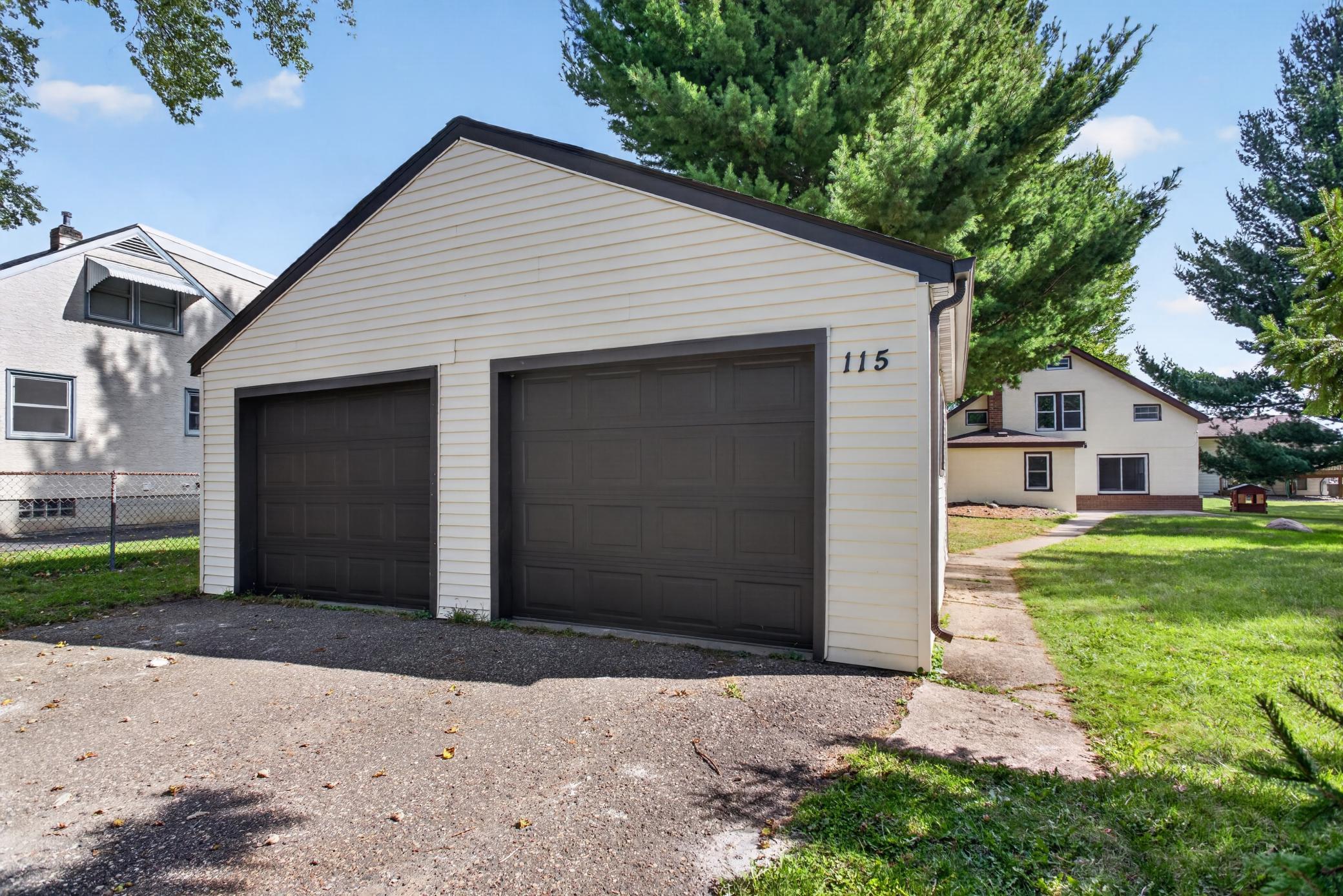 View of Residential at 115 23rd Avenue, South Saint Paul MN 55075, South Saint Paul (31 of 42) - Mike Wilen | Minnesota Team Real Estate