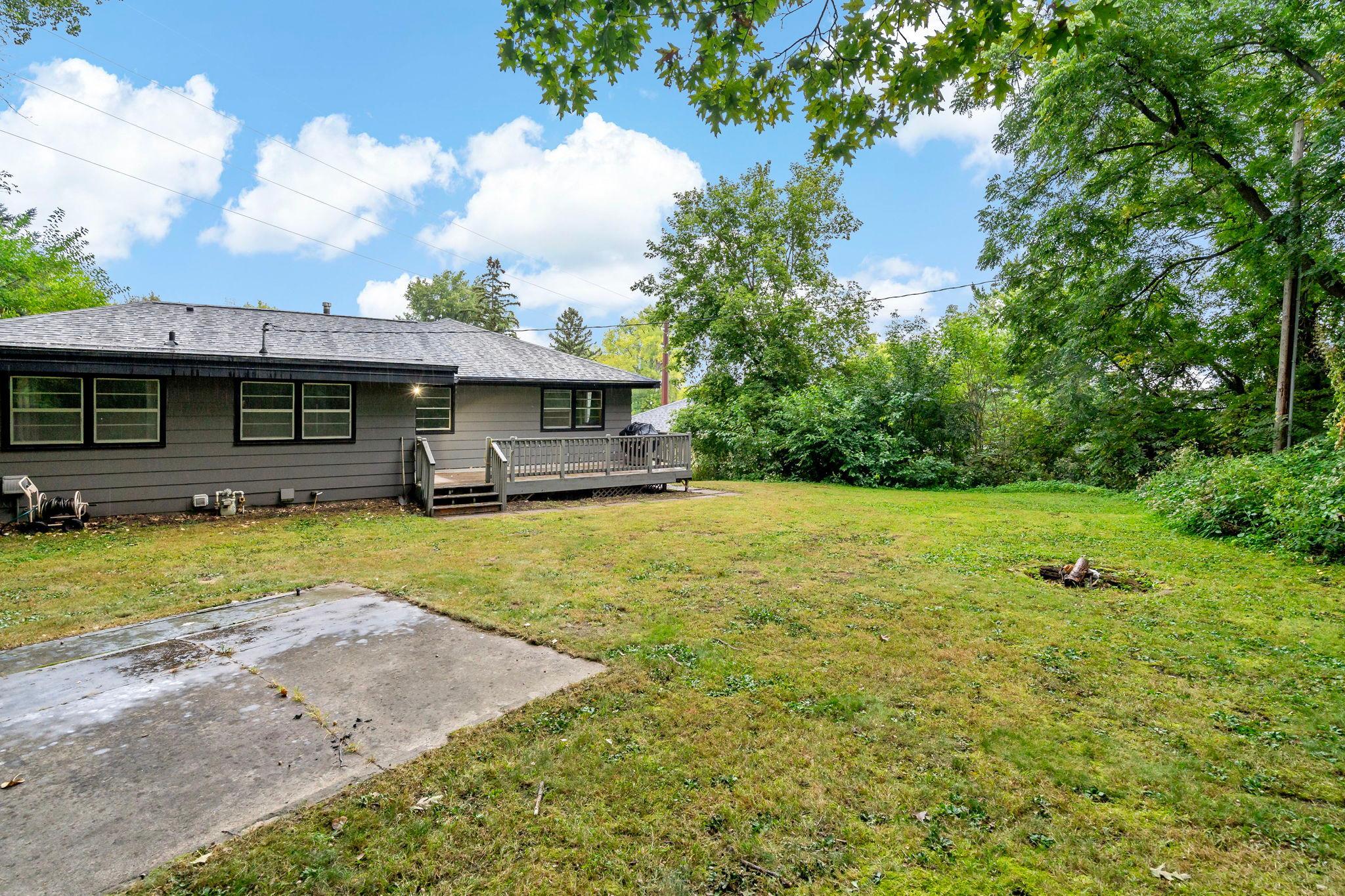 View of Residential at 405 Creek Lane, Chaska MN 55318, Chaska (26 of 30) - Mike Wilen | Minnesota Team Real Estate