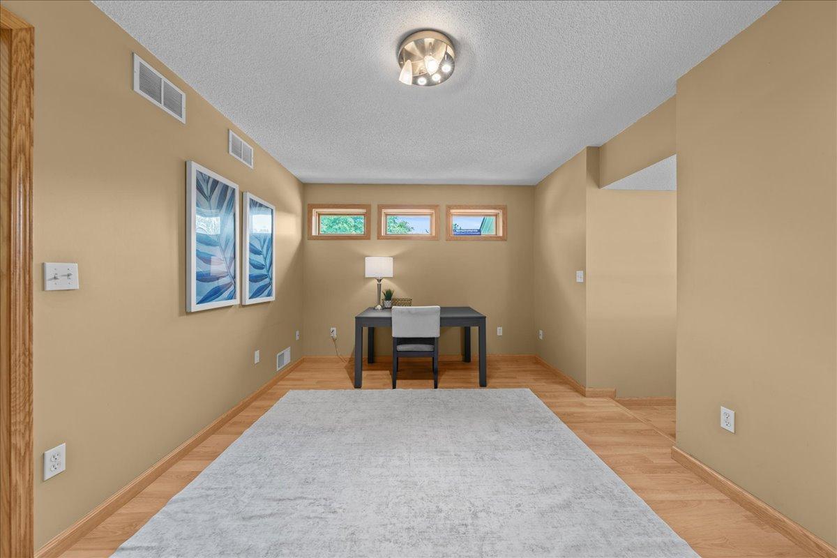 View of Residential at 17672 Kettering Trail, Lakeville MN 55044, Lakeville (33 of 75) - Mike Wilen | Minnesota Team Real Estate