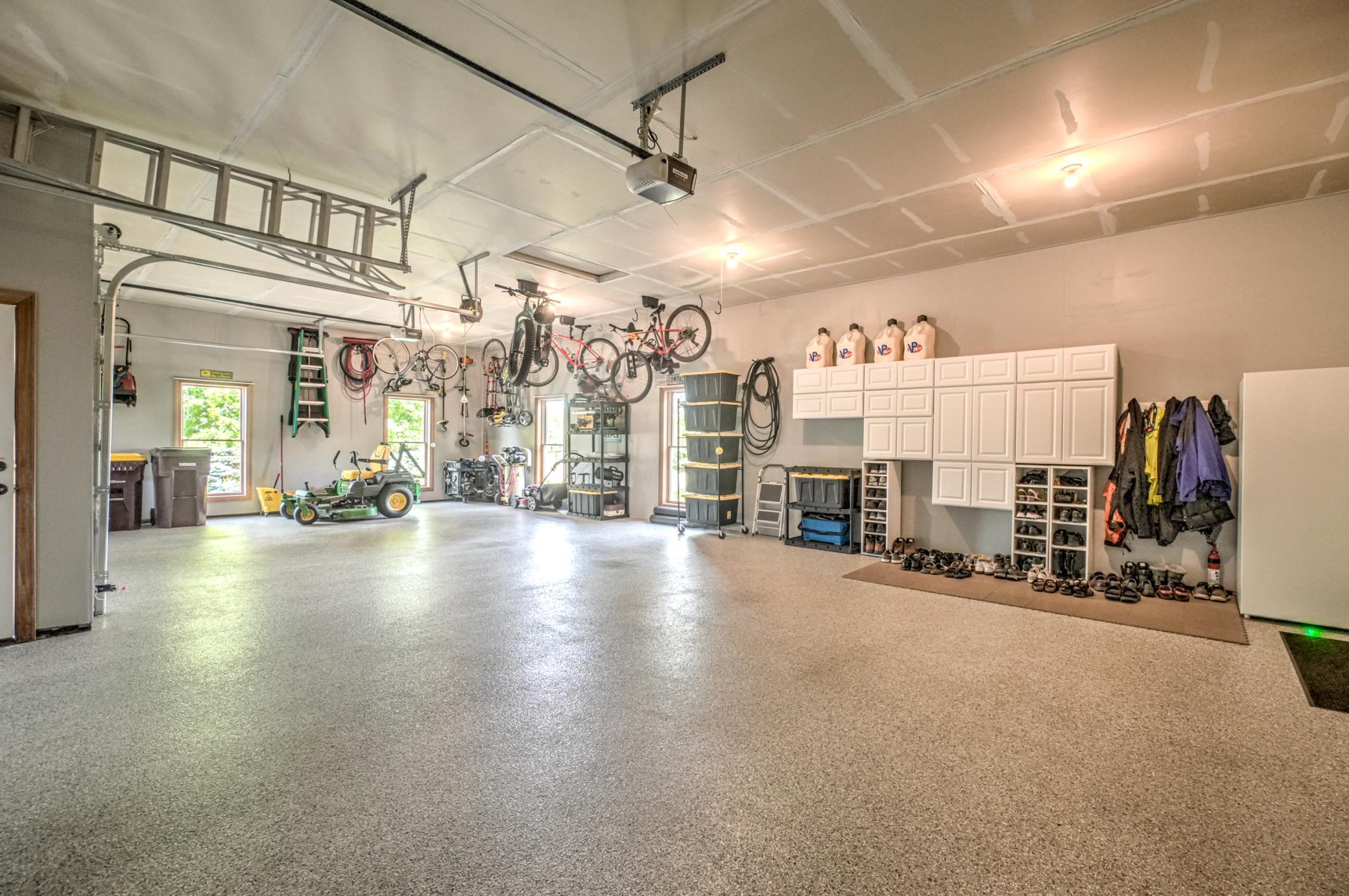 View of Residential at 2928 Jonquil Trail, Lake Elmo MN 55042, Lake Elmo (46 of 96) - Mike Wilen | Minnesota Team Real Estate