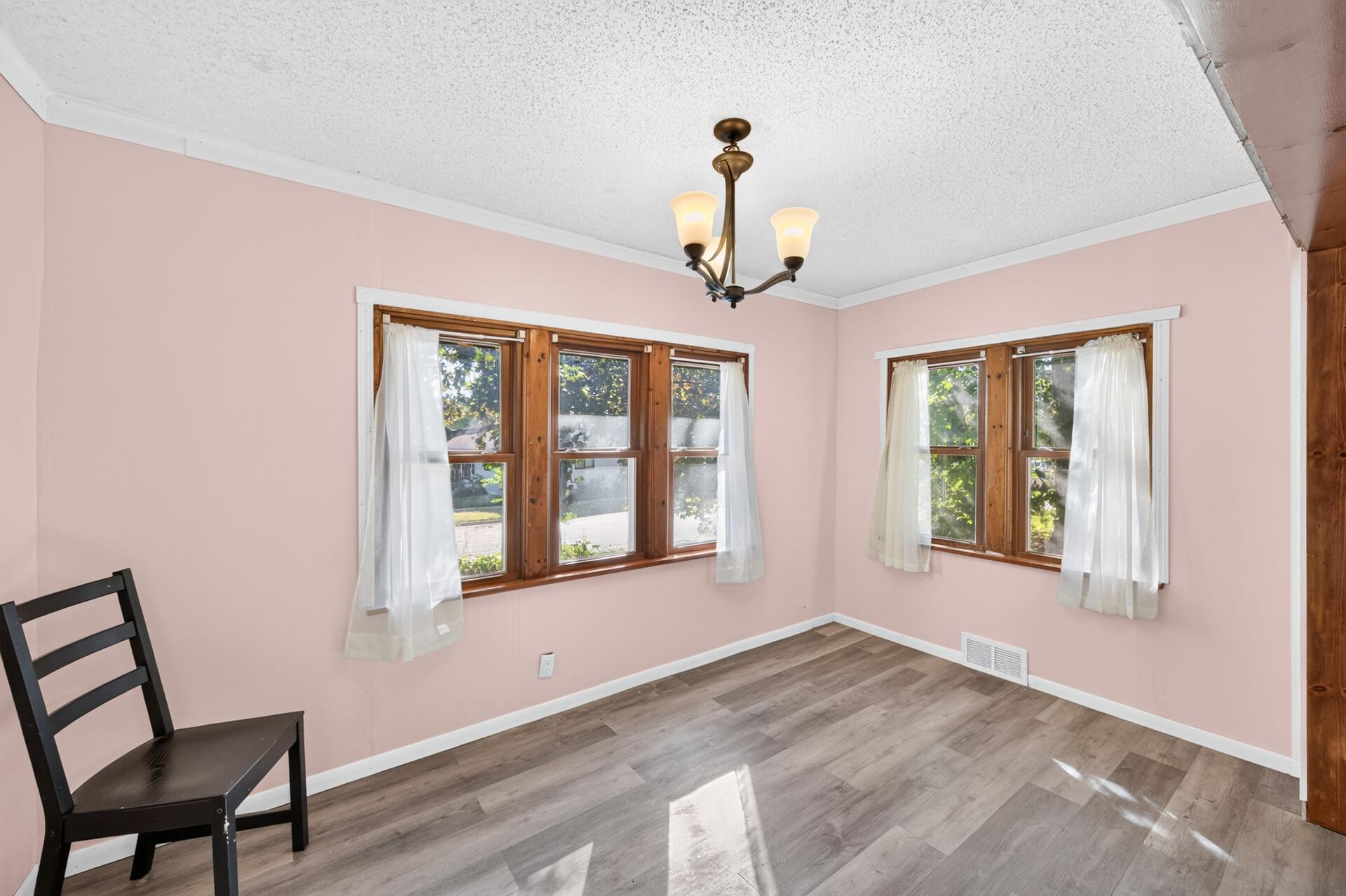 View of Residential at 1349 Hazelwood Street, Saint Paul MN 55106, Saint Paul (6 of 37) - Mike Wilen | Minnesota Team Real Estate