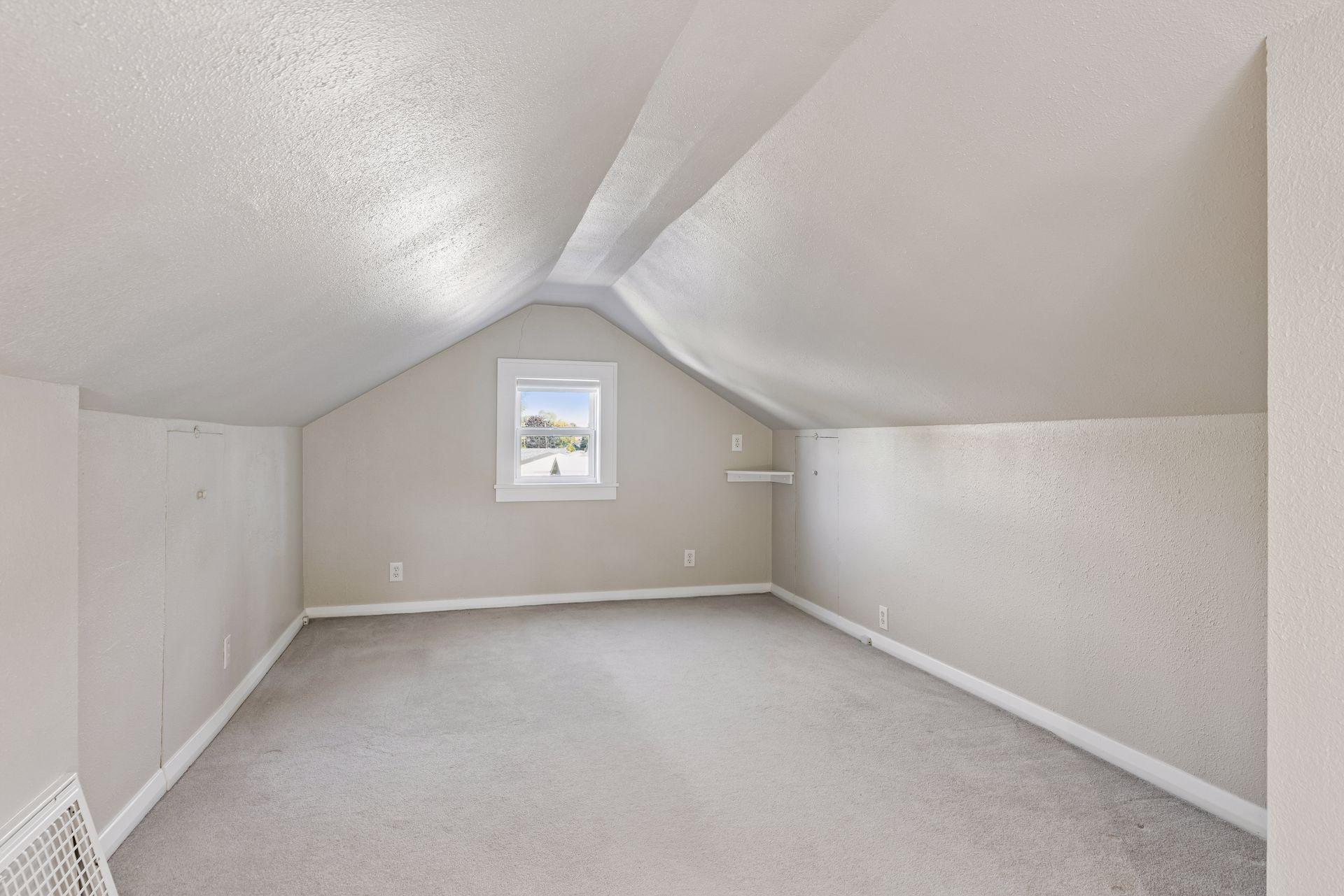 View of Residential at 2111 36th Street, Minneapolis MN 55407, Minneapolis (17 of 30) - Mike Wilen | Minnesota Team Real Estate