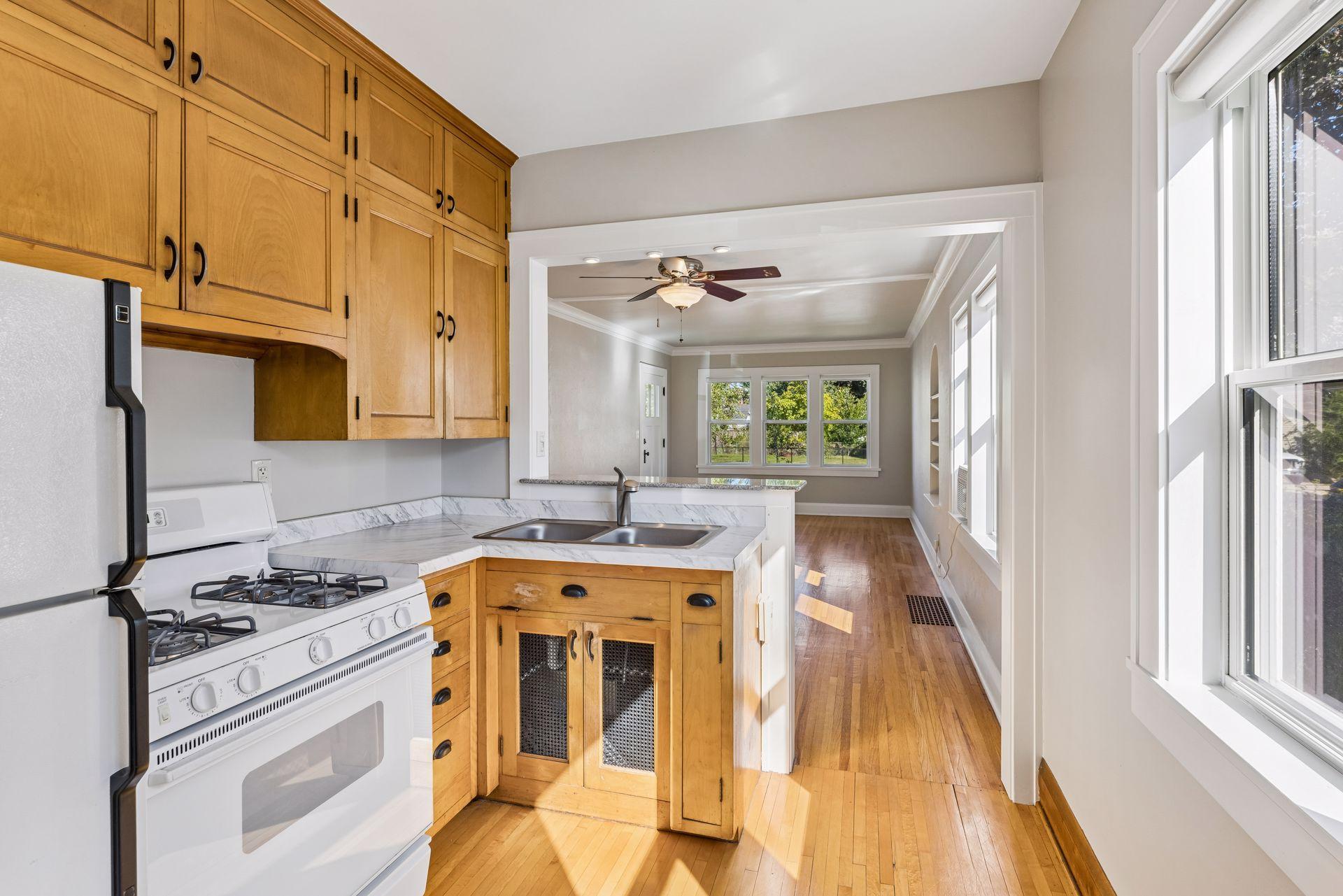 View of Residential at 2111 36th Street, Minneapolis MN 55407, Minneapolis (10 of 30) - Mike Wilen | Minnesota Team Real Estate