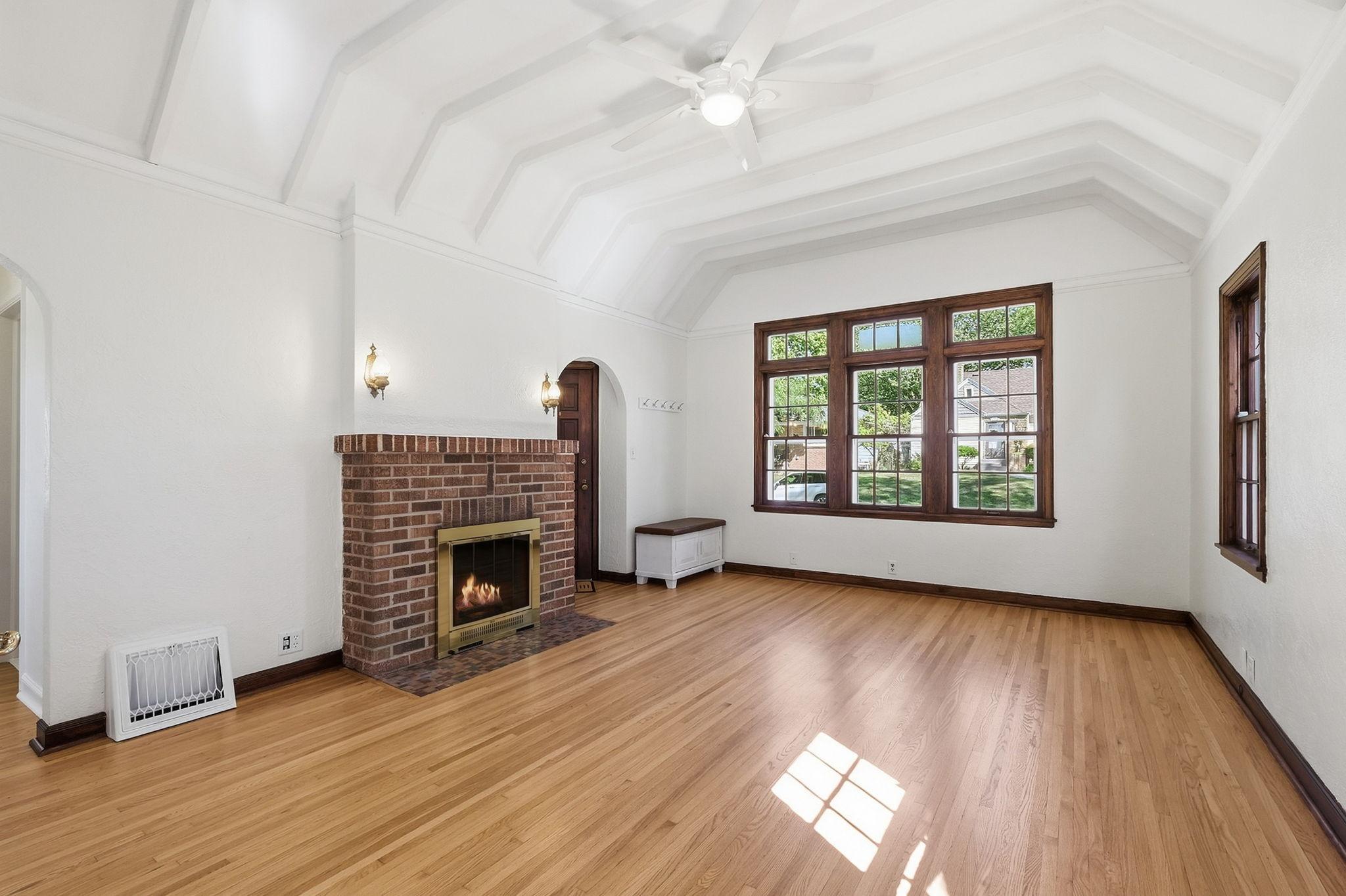 View of Residential at 2904 Alabama Avenue, Saint Louis Park MN 55416, Saint Louis Park (4 of 32) - Mike Wilen | Minnesota Team Real Estate