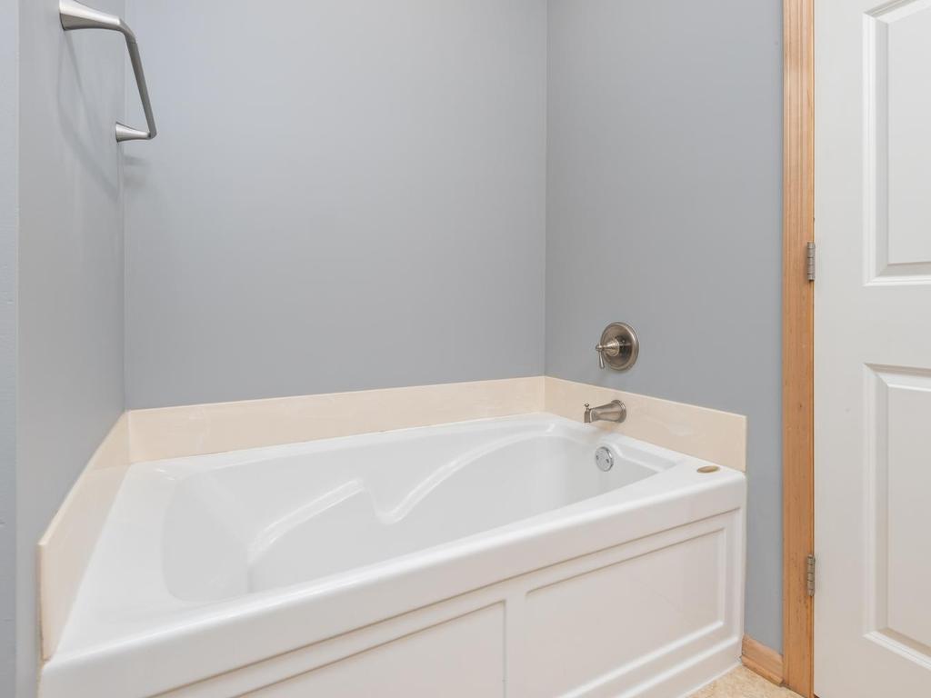 View of Residential at 4871 Woodland Avenue, Shakopee MN 55379, Shakopee (29 of 51) - Mike Wilen | Minnesota Team Real Estate