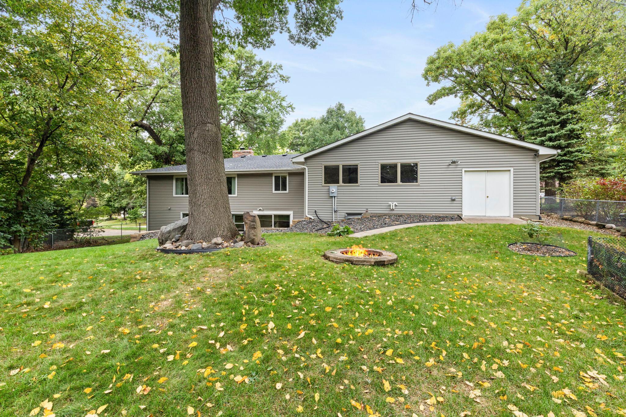 View of Residential at 7181 Foxboro Lane, Woodbury MN 55125, Woodbury (8 of 53) - Mike Wilen | Minnesota Team Real Estate