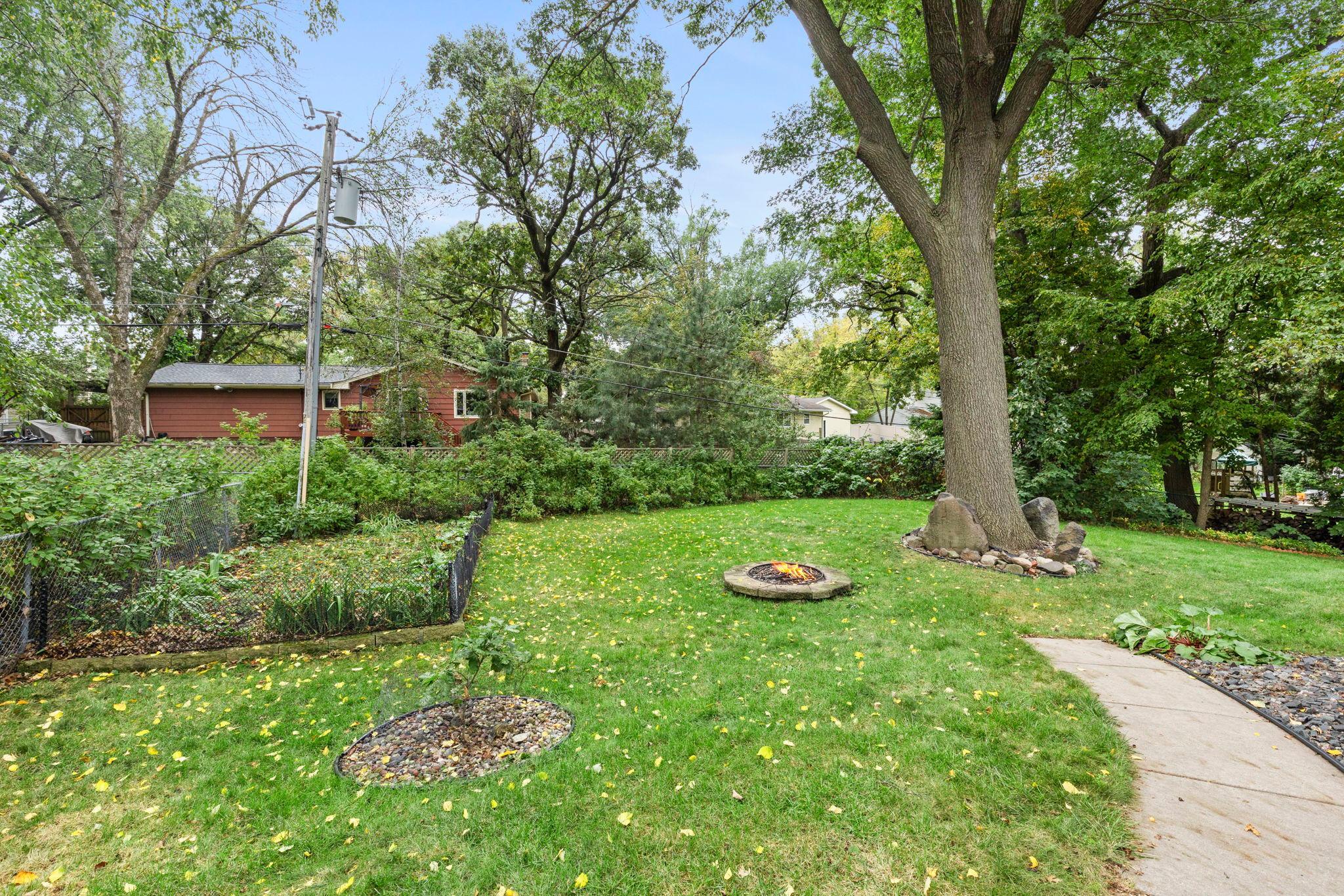 View of Residential at 7181 Foxboro Lane, Woodbury MN 55125, Woodbury (47 of 53) - Mike Wilen | Minnesota Team Real Estate