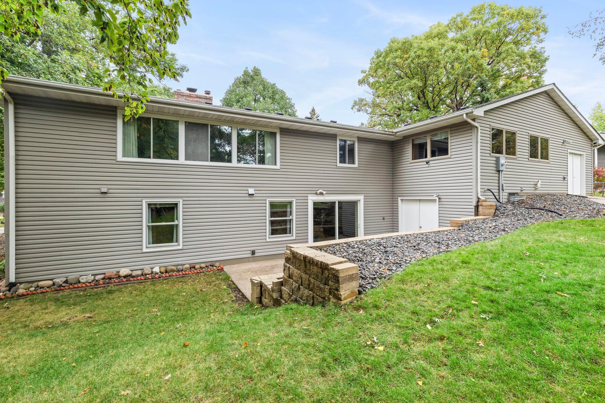 View of Residential at 7181 Foxboro Lane, Woodbury MN 55125, Woodbury (44 of 53) - Mike Wilen | Minnesota Team Real Estate