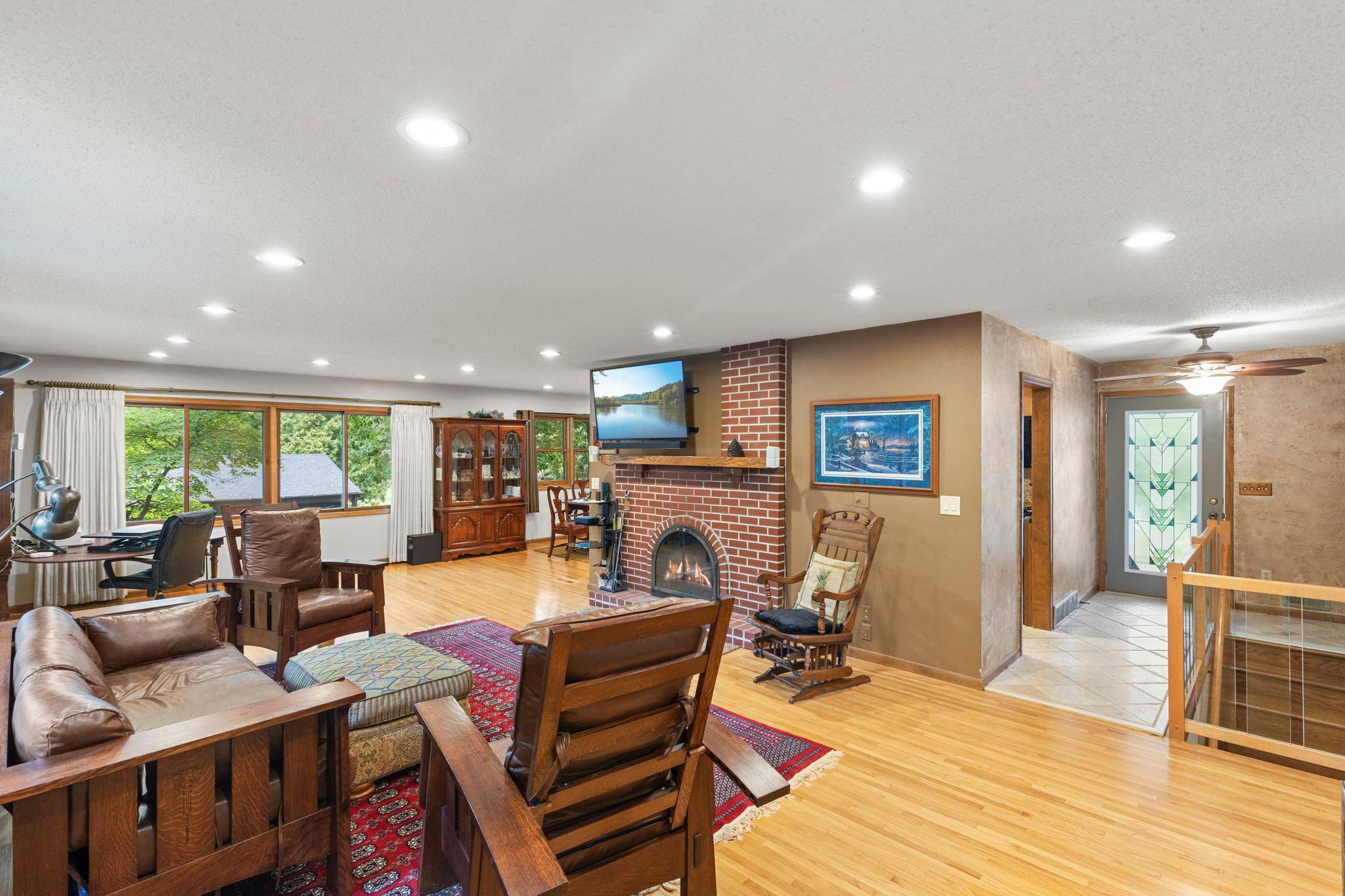 View of Residential at 7181 Foxboro Lane, Woodbury MN 55125, Woodbury (10 of 53) - Mike Wilen | Minnesota Team Real Estate