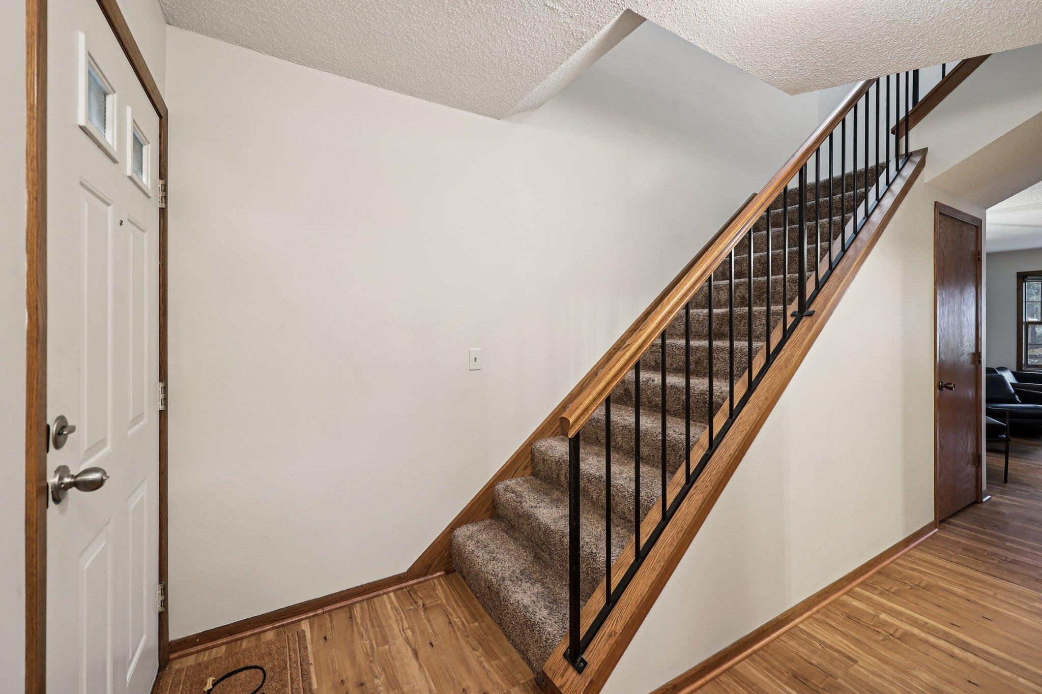 View of Residential at 320 Karen Lane, Columbia Heights MN 55421, Columbia Heights (10 of 37) - Mike Wilen | Minnesota Team Real Estate