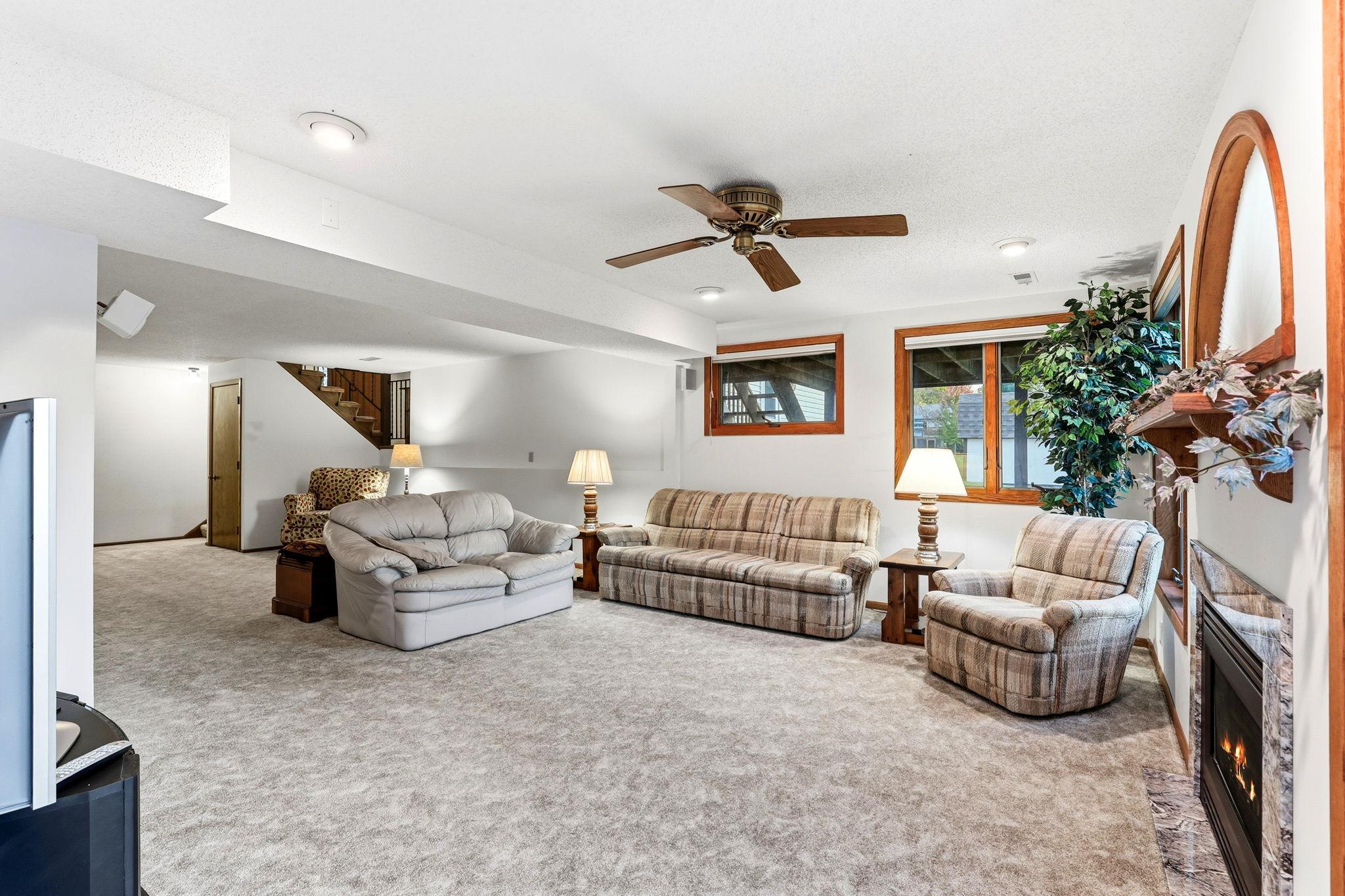 View of Residential at 10640 Yukon Road, Bloomington MN 55438, Bloomington (24 of 40) - Mike Wilen | Minnesota Team Real Estate