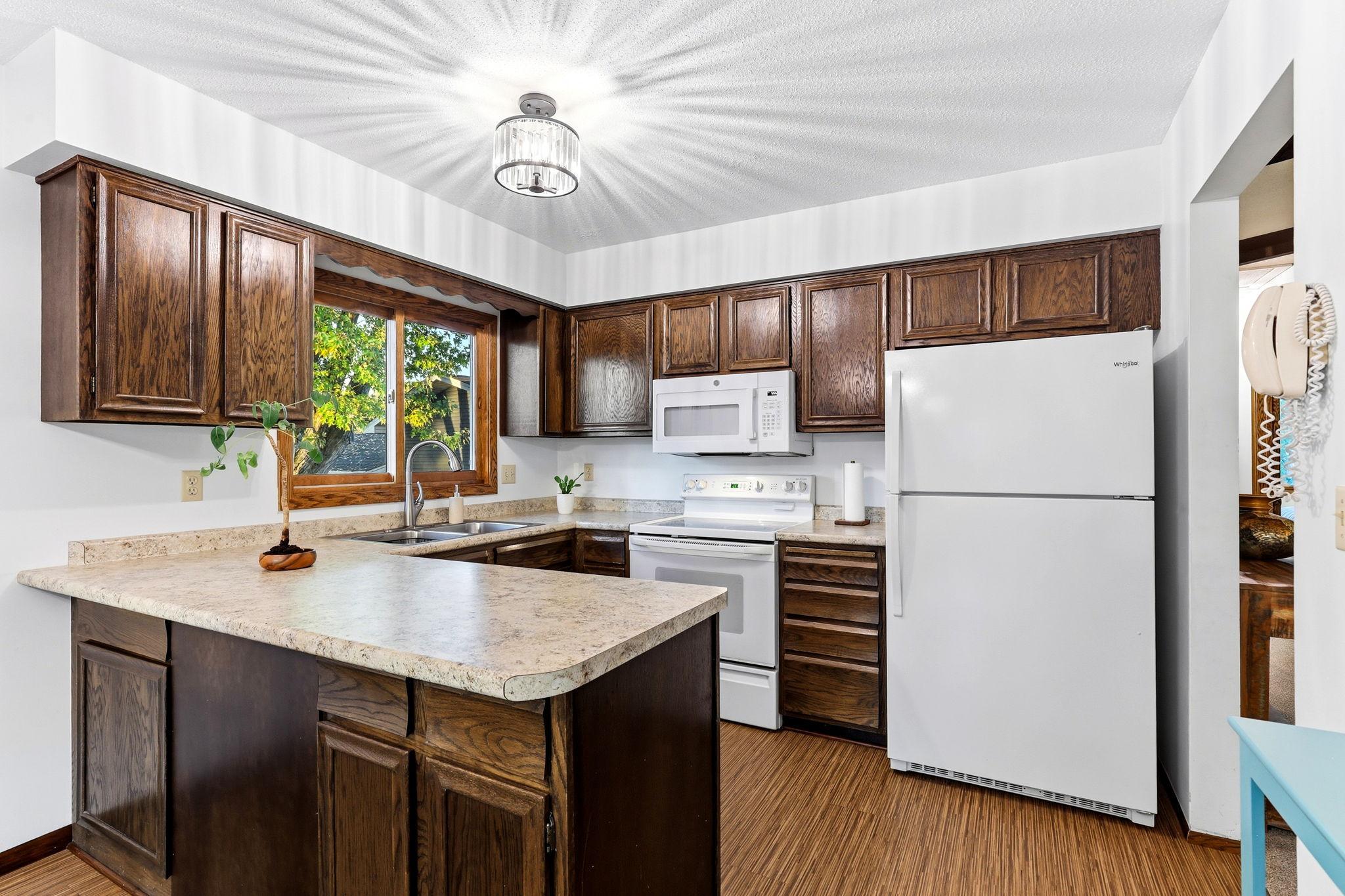 View of Residential at 10640 Yukon Road, Bloomington MN 55438, Bloomington (10 of 40) - Mike Wilen | Minnesota Team Real Estate