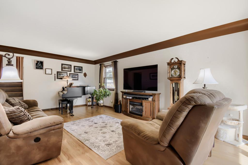View of Residential at 512 9th Avenue, South Saint Paul MN 55075, South Saint Paul (3 of 33) - Mike Wilen | Minnesota Team Real Estate
