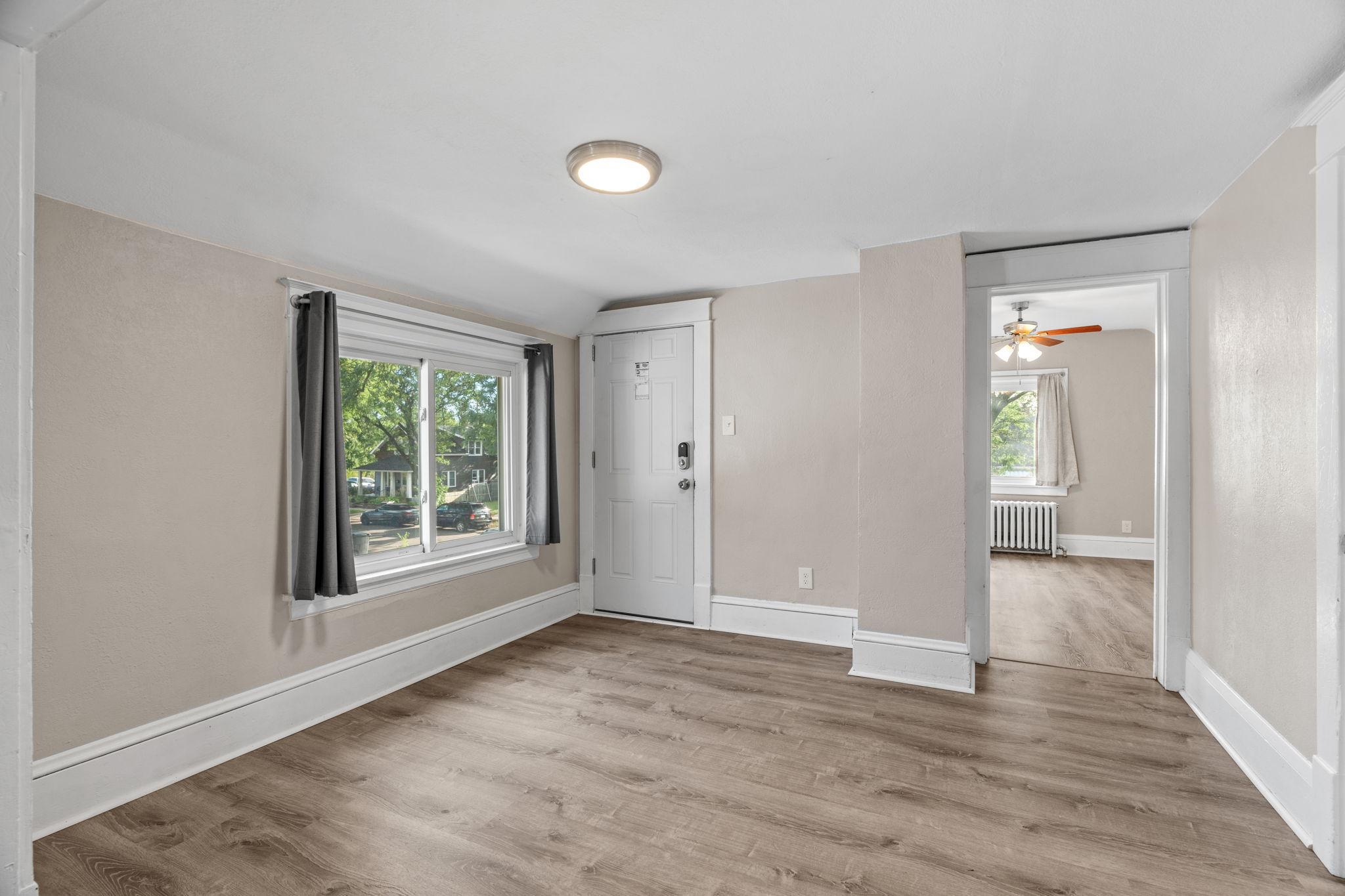 View of Residential Income at 2408 6th Street, Minneapolis MN 55418, Minneapolis (23 of 45) - Mike Wilen | Minnesota Team Real Estate