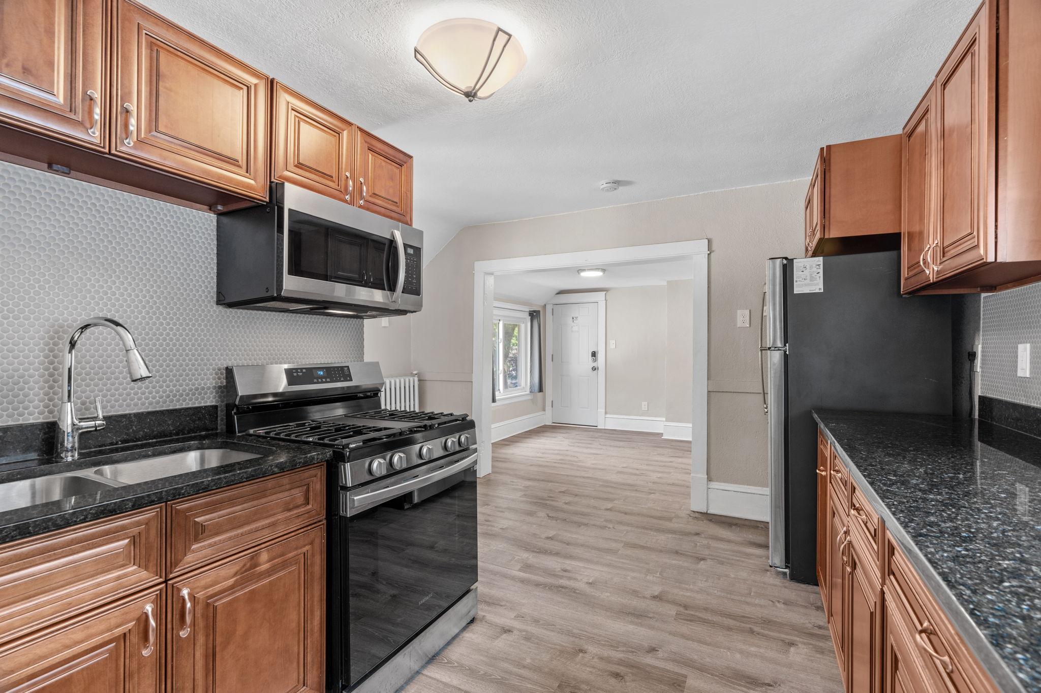 View of Residential Income at 2408 6th Street, Minneapolis MN 55418, Minneapolis (18 of 45) - Mike Wilen | Minnesota Team Real Estate