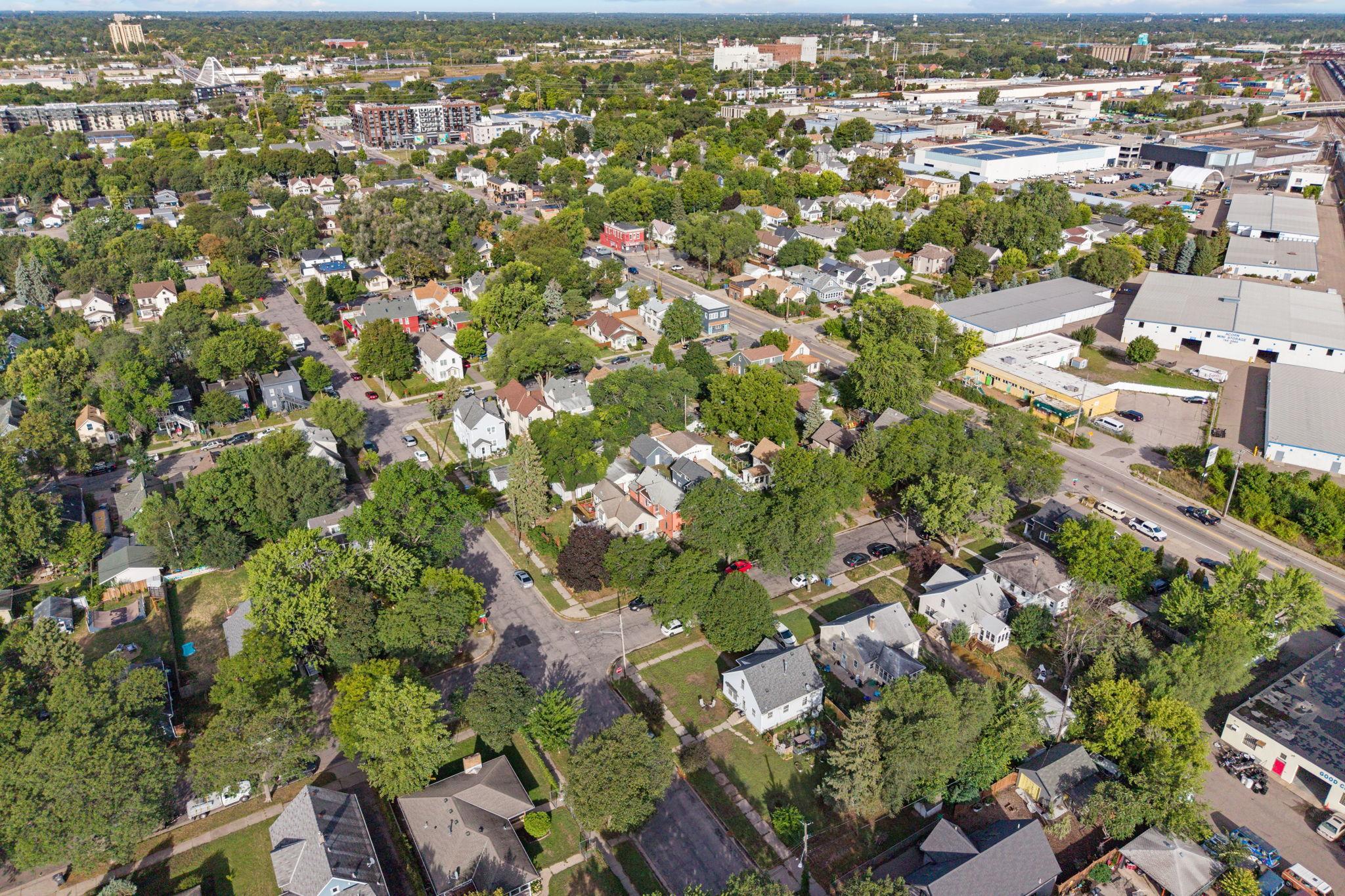 View of Residential Income at 2408 6th Street, Minneapolis MN 55418, Minneapolis (43 of 45) - Mike Wilen | Minnesota Team Real Estate