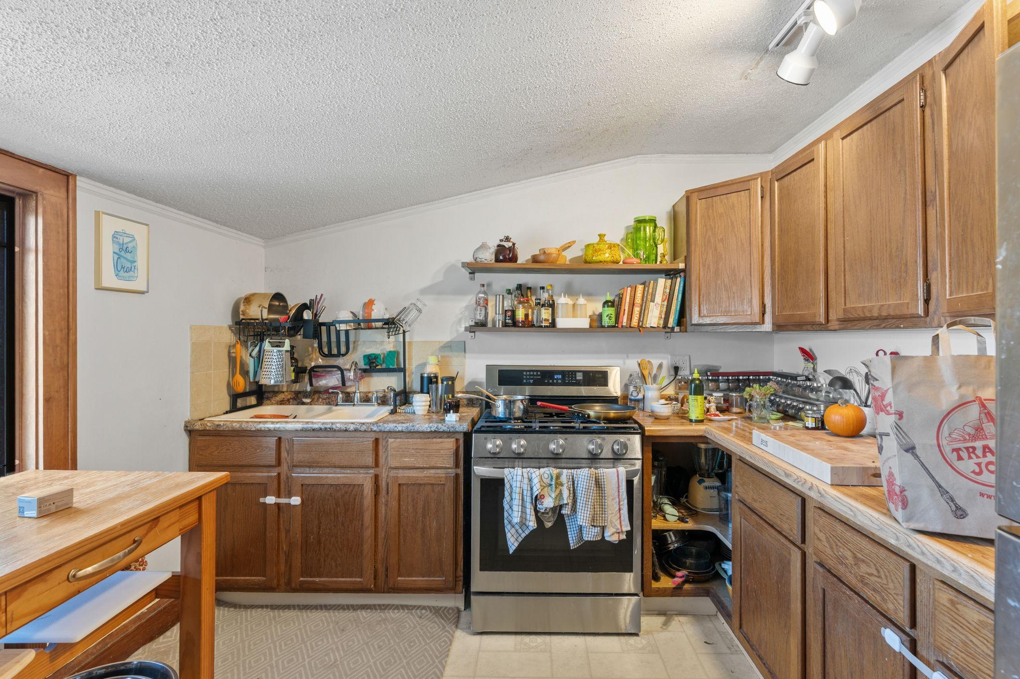 View of Residential Income at 3411 Pillsbury Avenue, Minneapolis MN 55408, Minneapolis (34 of 52) - Mike Wilen | Minnesota Team Real Estate