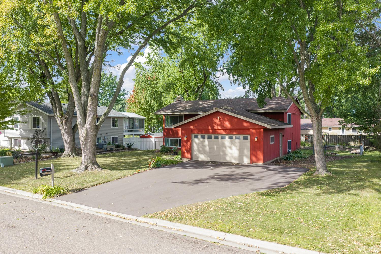 View of Residential at 20615 207th Court, Lakeville MN 55044, Lakeville (47 of 55) - Mike Wilen | Minnesota Team Real Estate