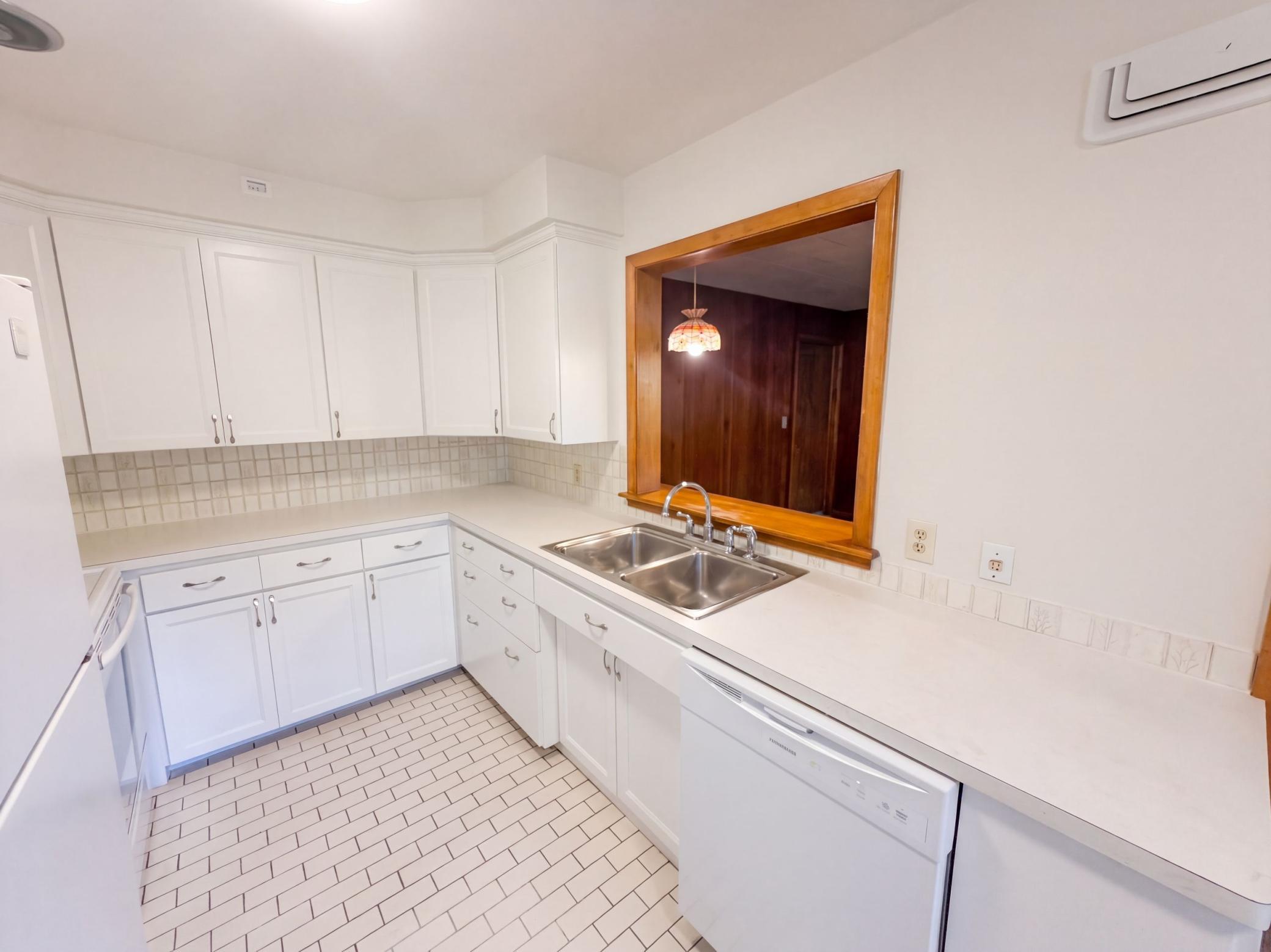 View of Residential at 2000 Herschel Street, Roseville MN 55113, Roseville (21 of 24) - Mike Wilen | Minnesota Team Real Estate