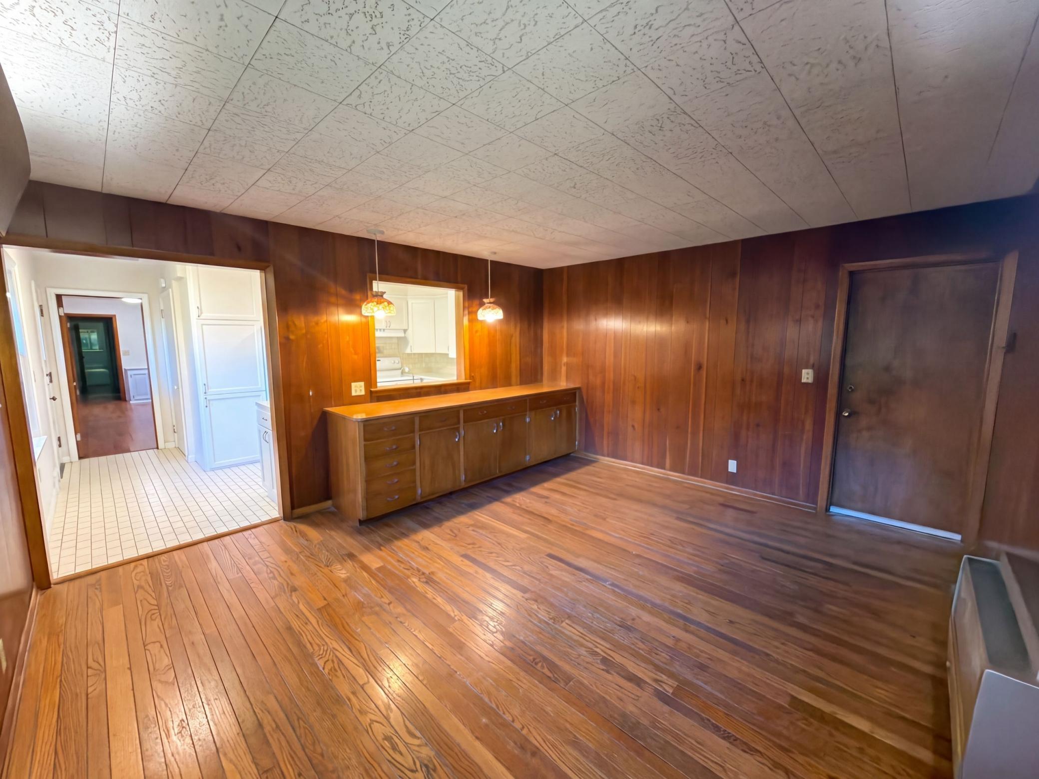 View of Residential at 2000 Herschel Street, Roseville MN 55113, Roseville (11 of 24) - Mike Wilen | Minnesota Team Real Estate
