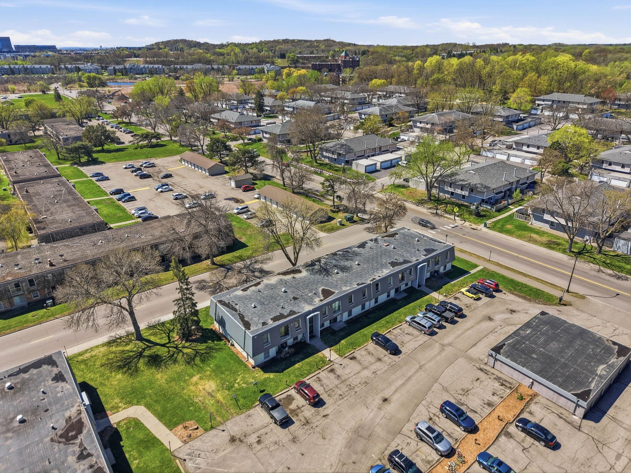 View of Residential at 819 11th Avenue #7, Hopkins MN 55343, Hopkins (32 of 37) - Mike Wilen | Minnesota Team Real Estate