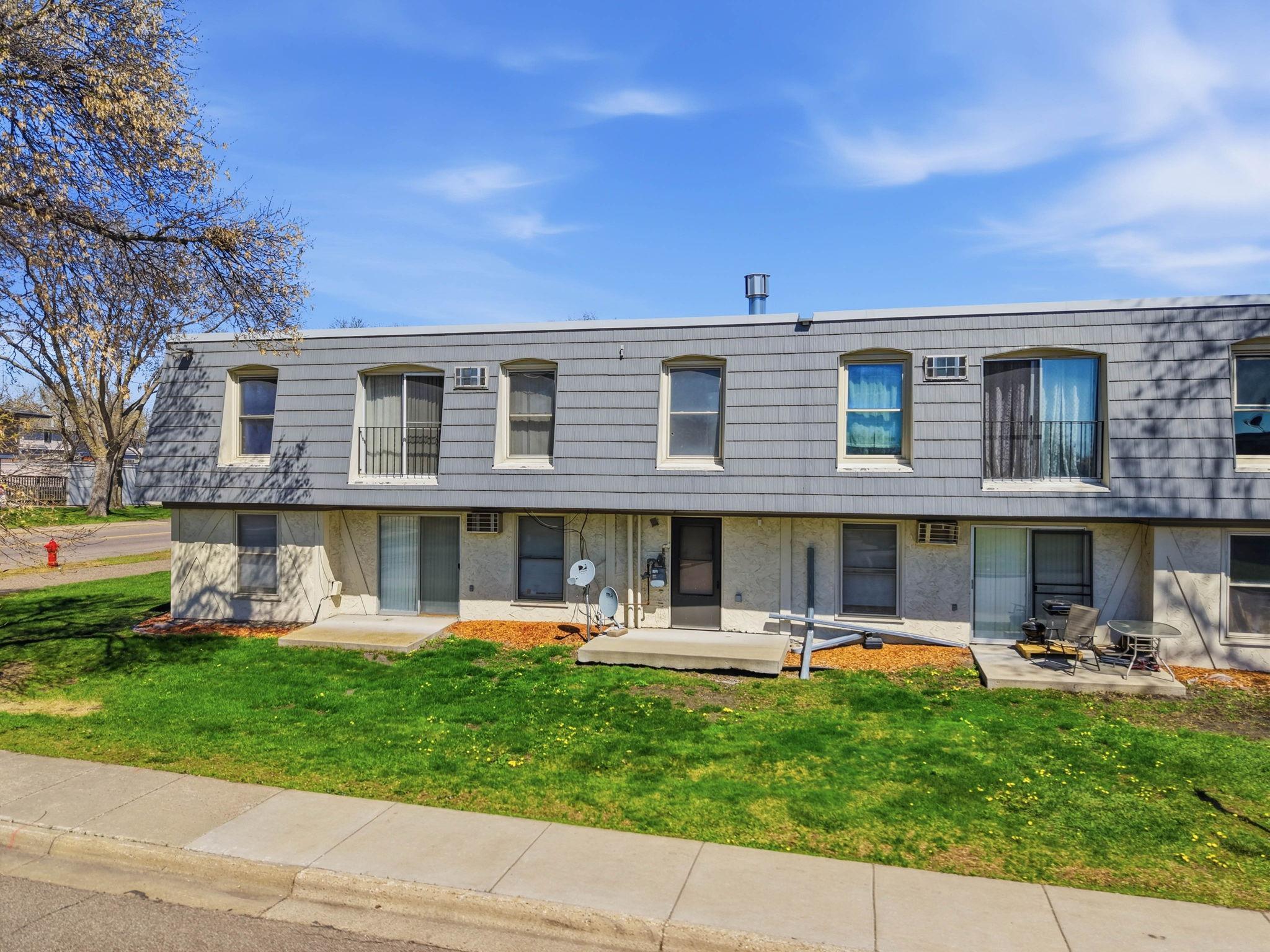 View of Residential at 819 11th Avenue #7, Hopkins MN 55343, Hopkins (31 of 37) - Mike Wilen | Minnesota Team Real Estate