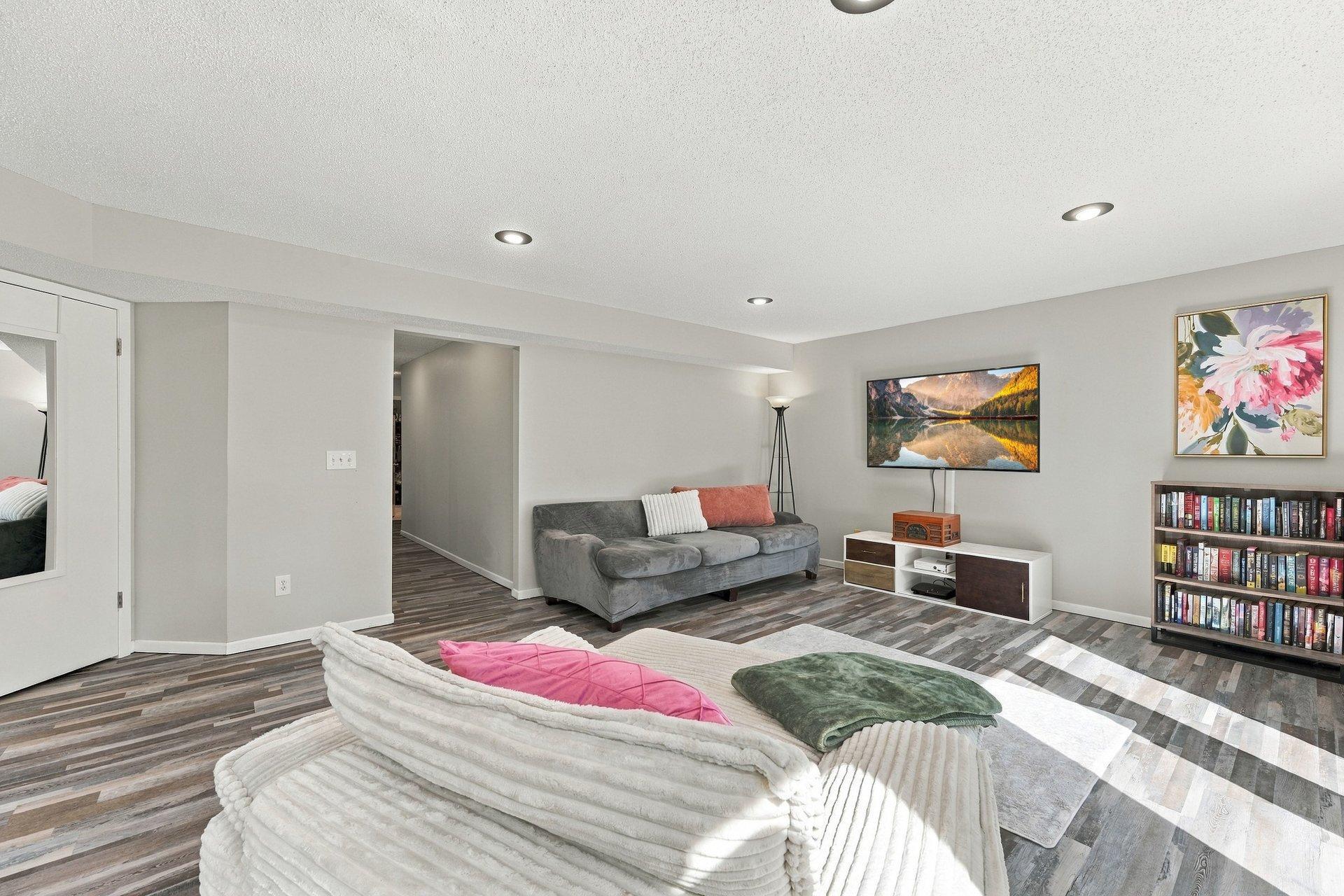 View of Residential at 5700 Lexington Avenue, Shoreview MN 55126, Shoreview (33 of 48) - Mike Wilen | Minnesota Team Real Estate