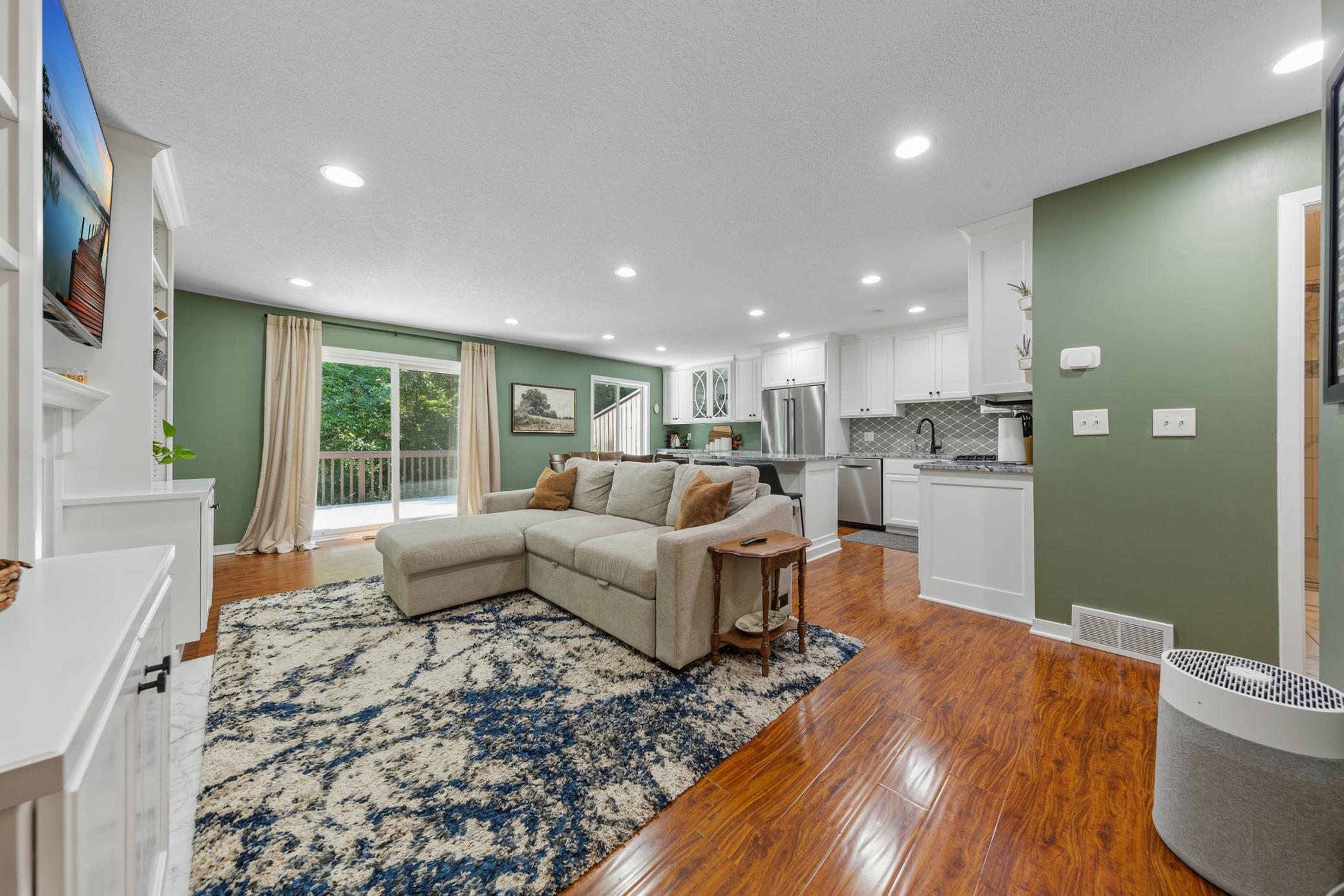 View of Residential at 286 Eagle Lake Drive, Maple Grove MN 55369, Maple Grove (3 of 43) - Mike Wilen | Minnesota Team Real Estate