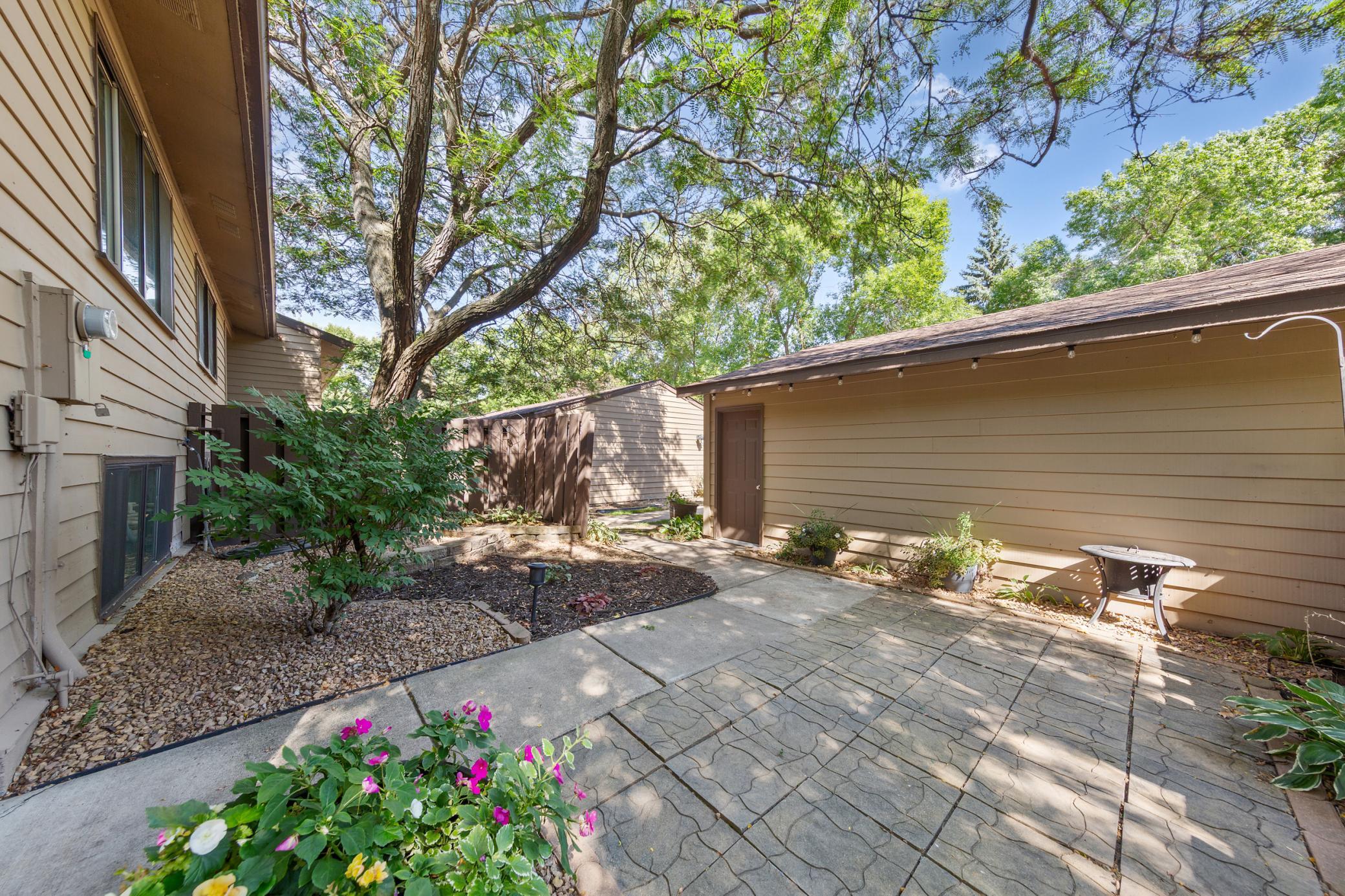 View of Residential at 286 Eagle Lake Drive, Maple Grove MN 55369, Maple Grove (27 of 43) - Mike Wilen | Minnesota Team Real Estate