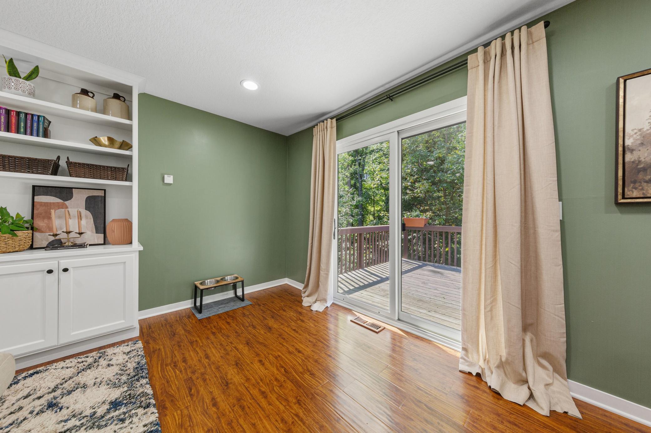 View of Residential at 286 Eagle Lake Drive, Maple Grove MN 55369, Maple Grove (6 of 43) - Mike Wilen | Minnesota Team Real Estate