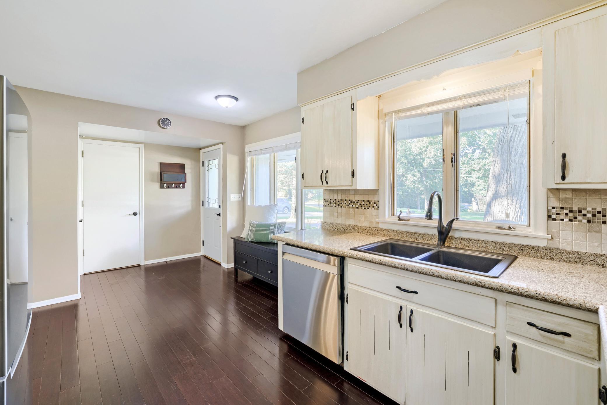 View of Residential at 3523 Arbor Lane, Minnetonka MN 55305, Minnetonka (7 of 17) - Mike Wilen | Minnesota Team Real Estate