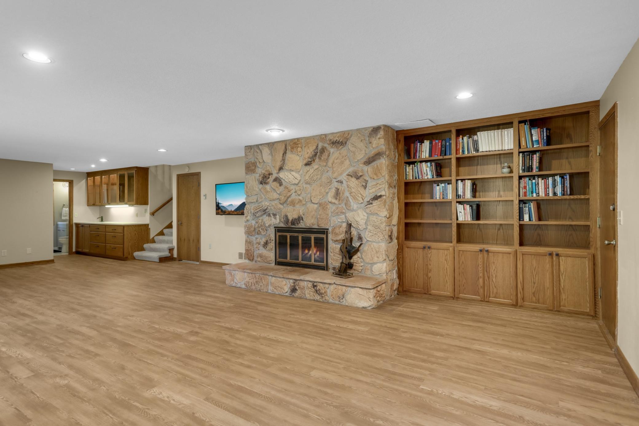 View of Residential at 2608 102nd Street, Bloomington MN 55431, Bloomington (22 of 36) - Mike Wilen | Minnesota Team Real Estate