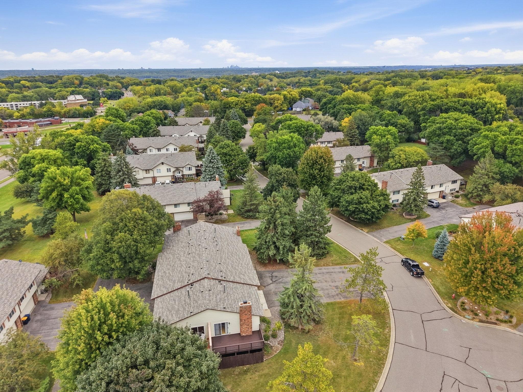 View of Residential at 13642 Knox Drive, Burnsville MN 55337, Burnsville (60 of 64) - Mike Wilen | Minnesota Team Real Estate