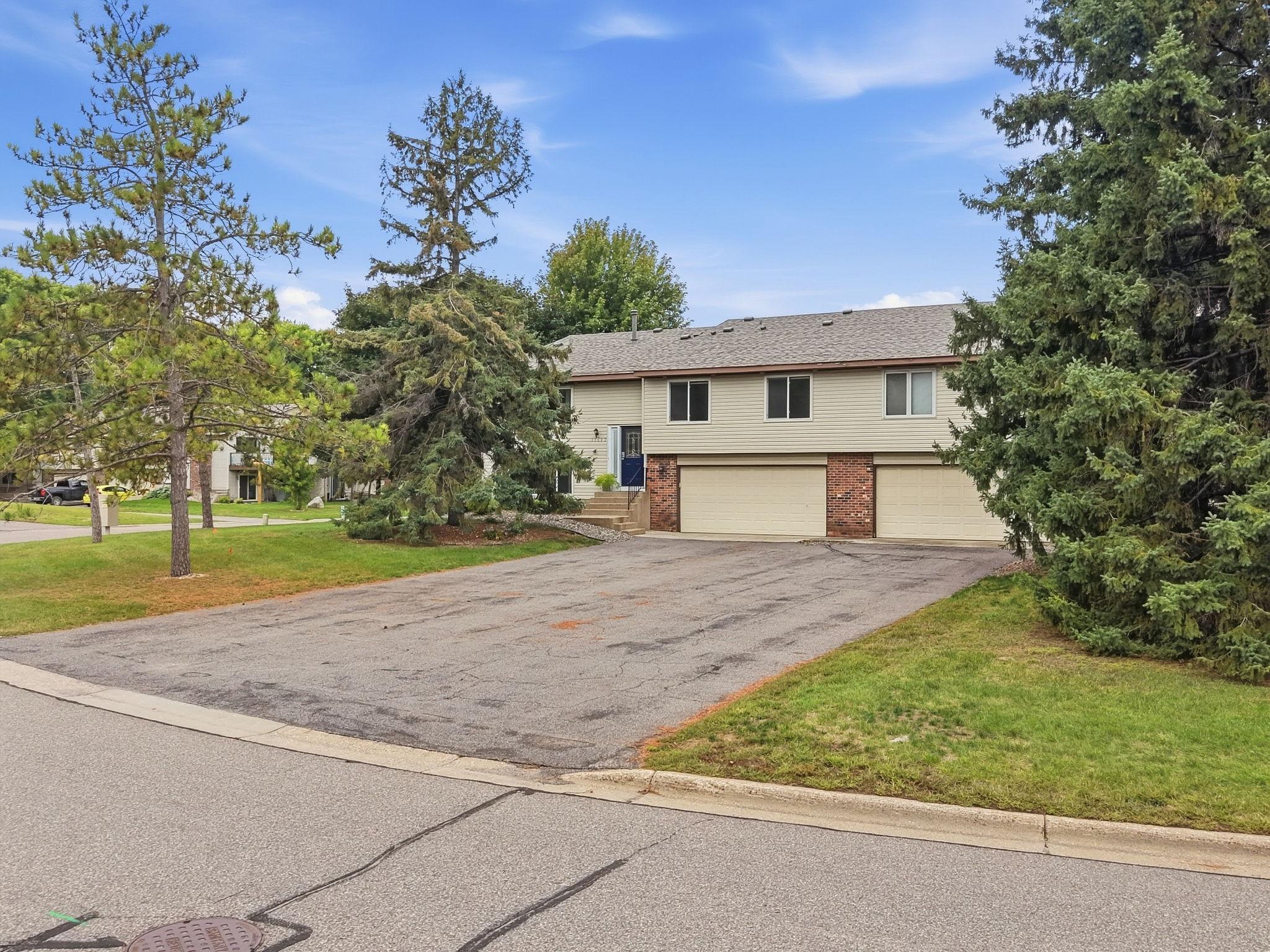 View of Residential at 13642 Knox Drive, Burnsville MN 55337, Burnsville (55 of 64) - Mike Wilen | Minnesota Team Real Estate