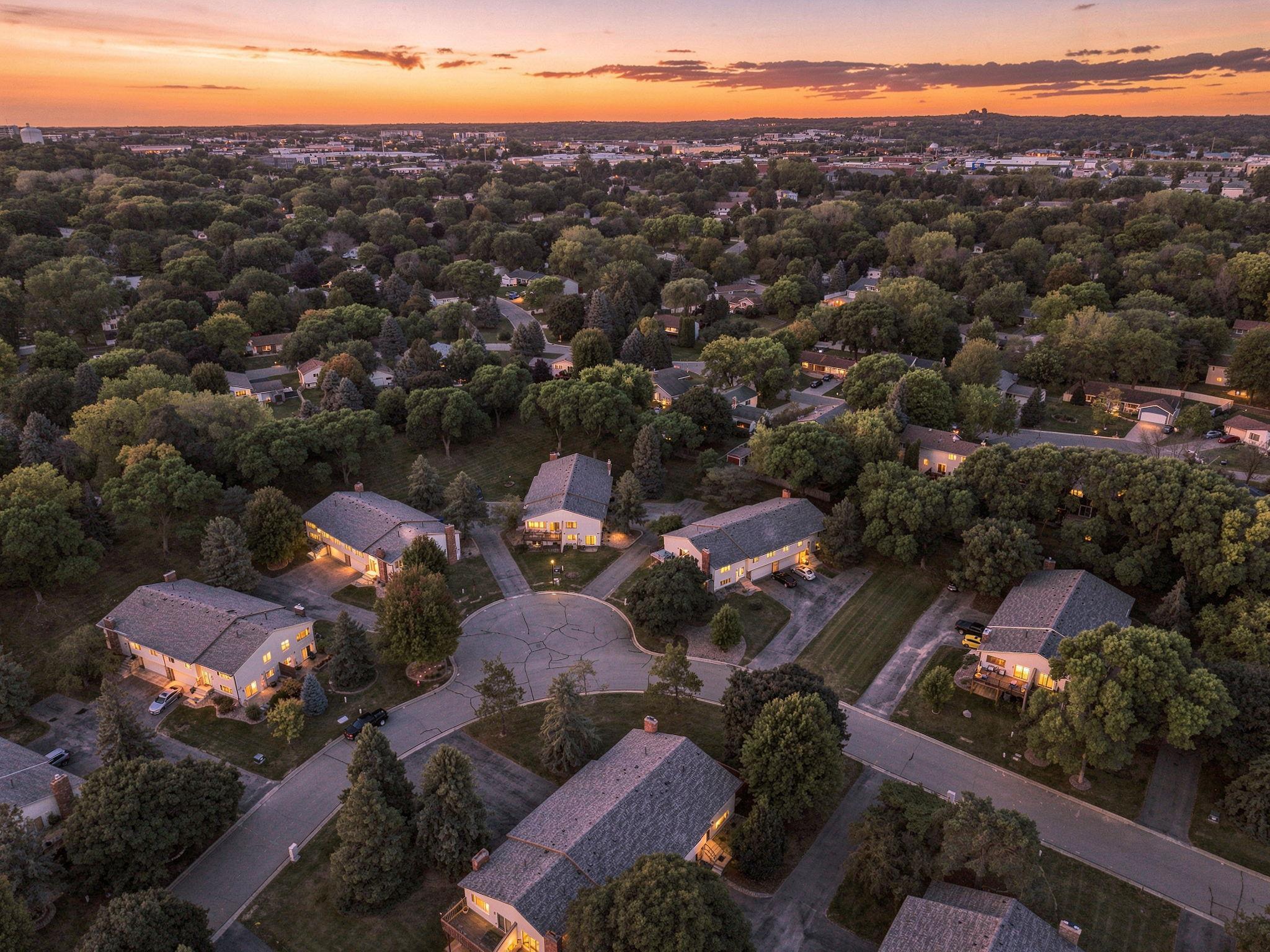 View of Residential at 13642 Knox Drive, Burnsville MN 55337, Burnsville (4 of 64) - Mike Wilen | Minnesota Team Real Estate