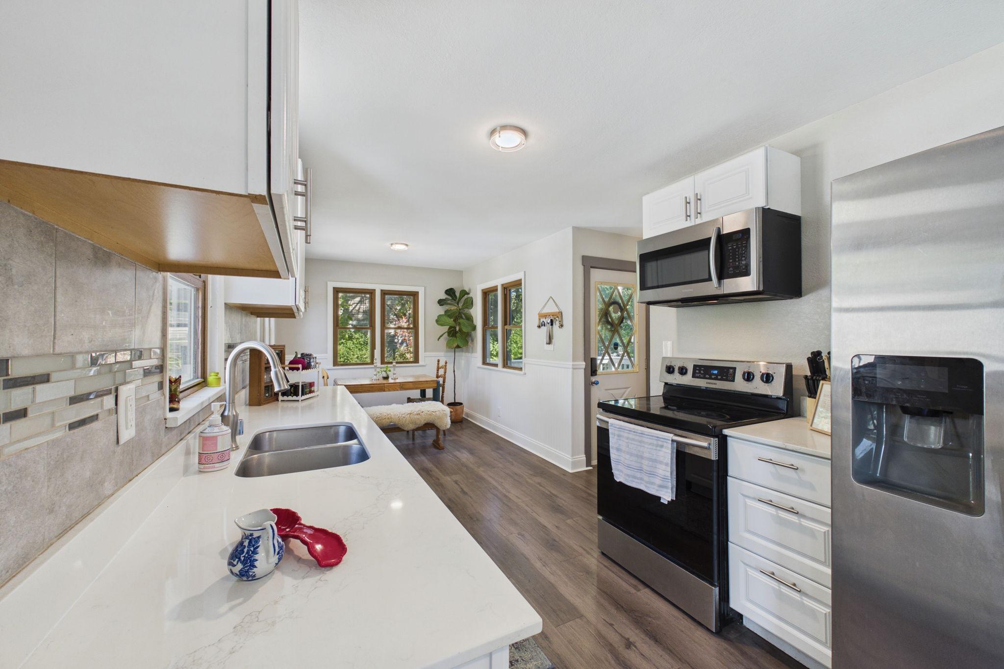 View of Residential at 2359 Victoria Street, Roseville MN 55113, Roseville (5 of 27) - Mike Wilen | Minnesota Team Real Estate
