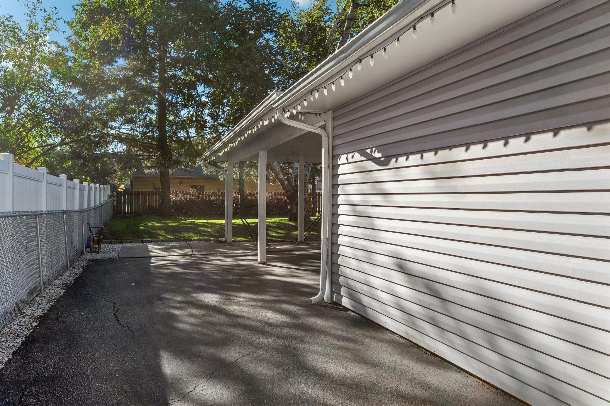 View of Residential at 6950 1st Avenue, Richfield MN 55423, Richfield (24 of 30) - Mike Wilen | Minnesota Team Real Estate