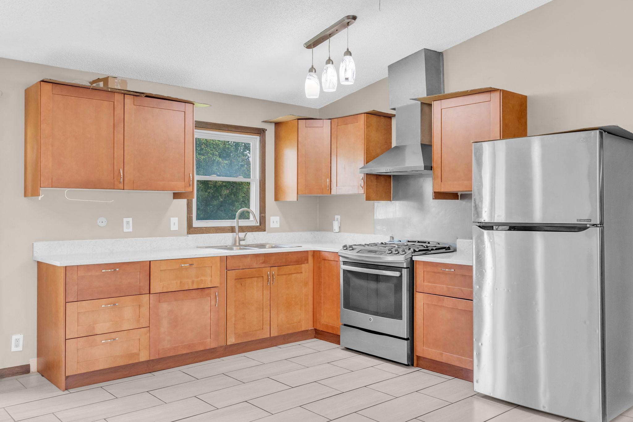 View of Residential at 6432 Zealand Avenue, Brooklyn Park MN 55428, Brooklyn Park (9 of 37) - Mike Wilen | Minnesota Team Real Estate
