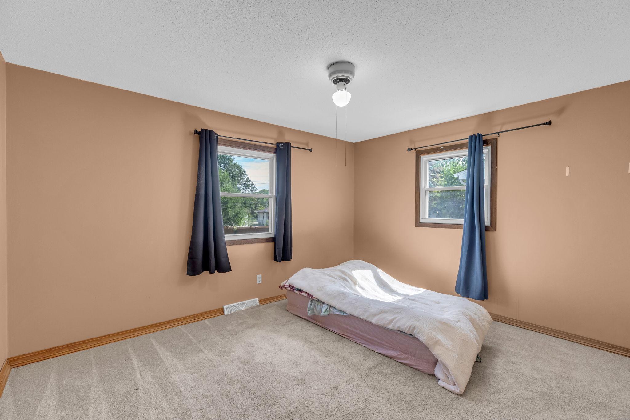 View of Residential at 6432 Zealand Avenue, Brooklyn Park MN 55428, Brooklyn Park (15 of 37) - Mike Wilen | Minnesota Team Real Estate