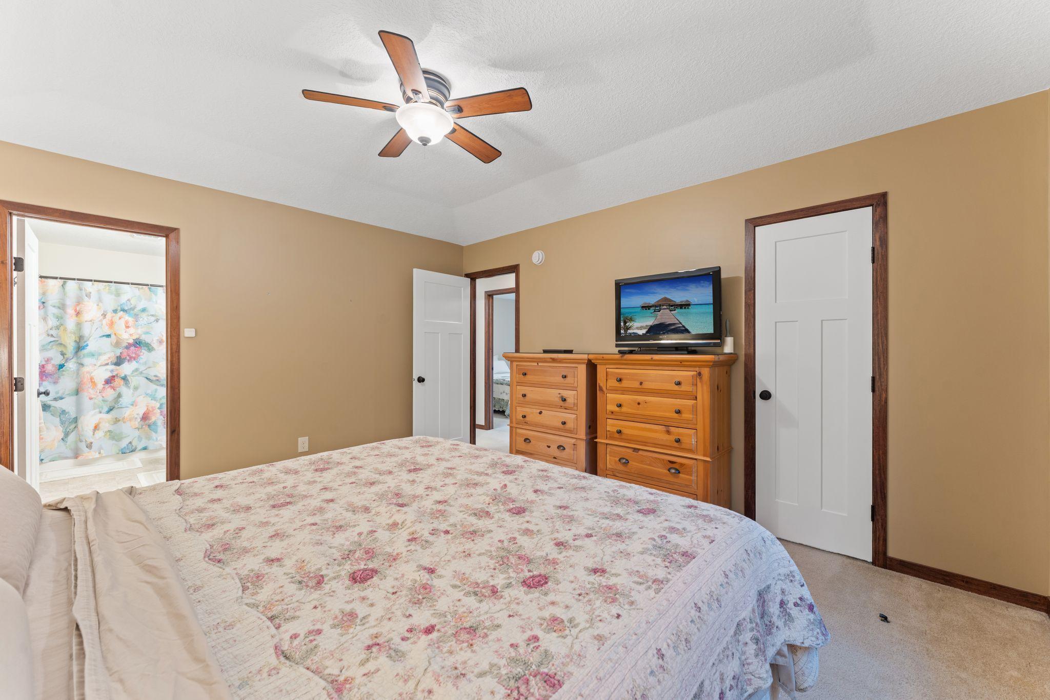 View of Residential at 21215 Old Lake George Boulevard, Oak Grove MN 55303, Oak Grove (24 of 39) - Mike Wilen | Minnesota Team Real Estate