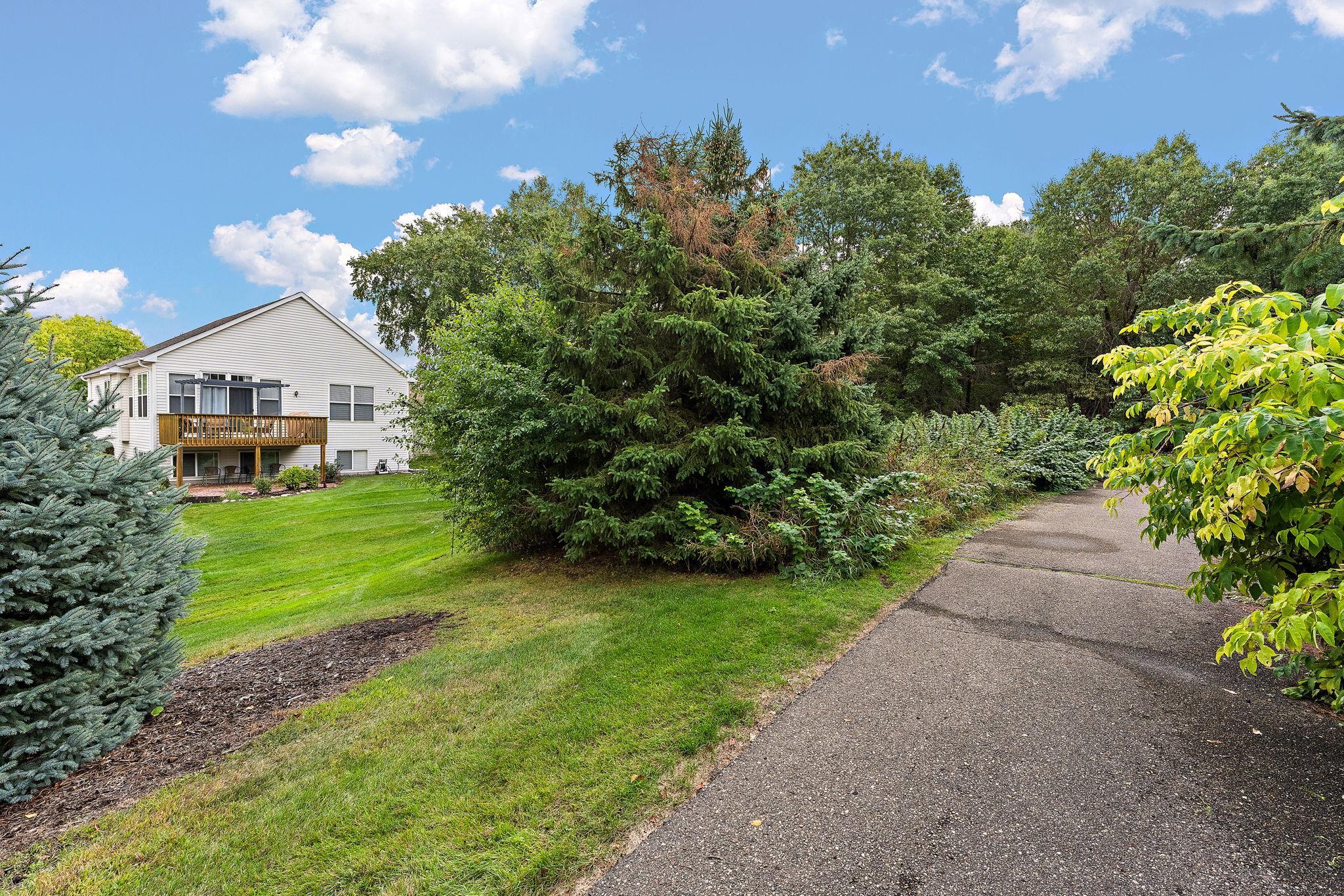 View of Residential at 2643 Oak Ridge Trail, Woodbury MN 55125, Woodbury (5 of 39) - Mike Wilen | Minnesota Team Real Estate