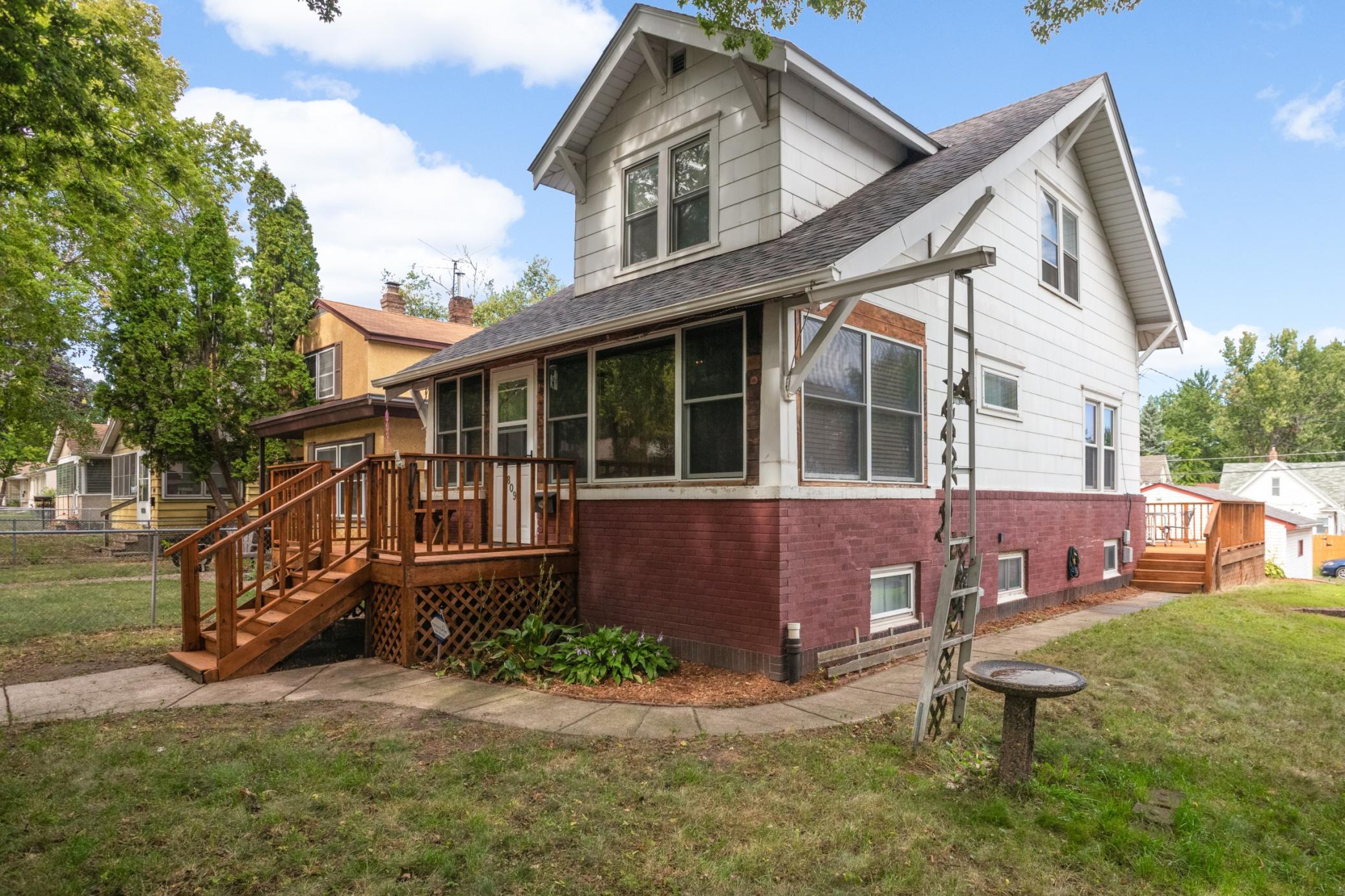 View of Residential at 809 Minnehaha Avenue, Saint Paul MN 55104, Saint Paul (2 of 10) - Mike Wilen | Minnesota Team Real Estate