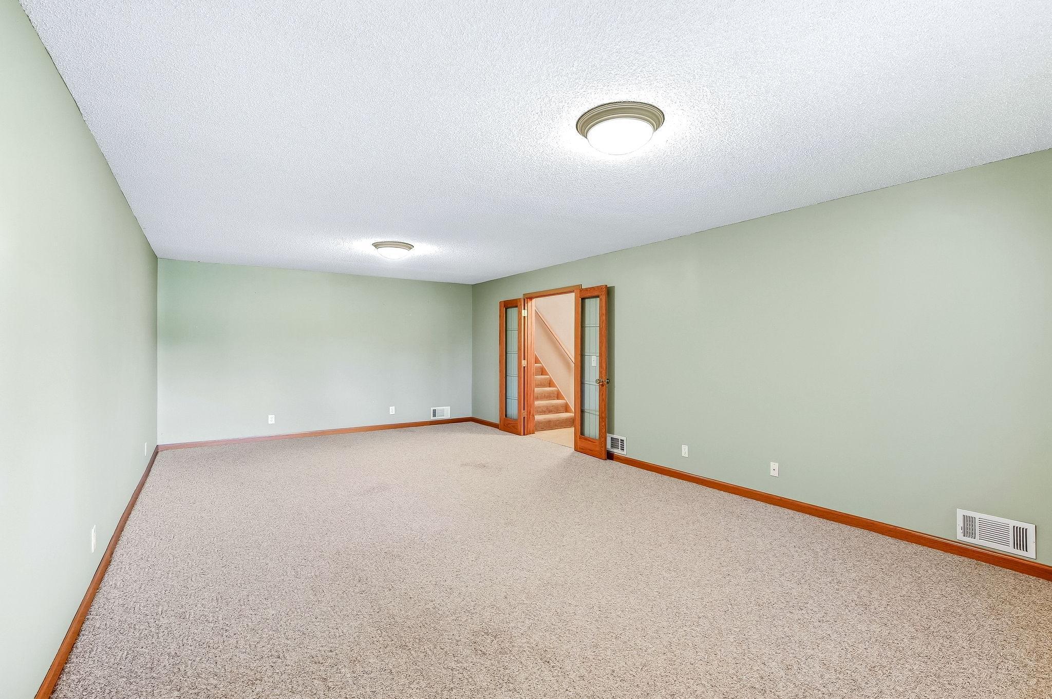 View of Residential at 536 Holly Lane, Oakdale MN 55128, Oakdale (29 of 47) - Mike Wilen | Minnesota Team Real Estate