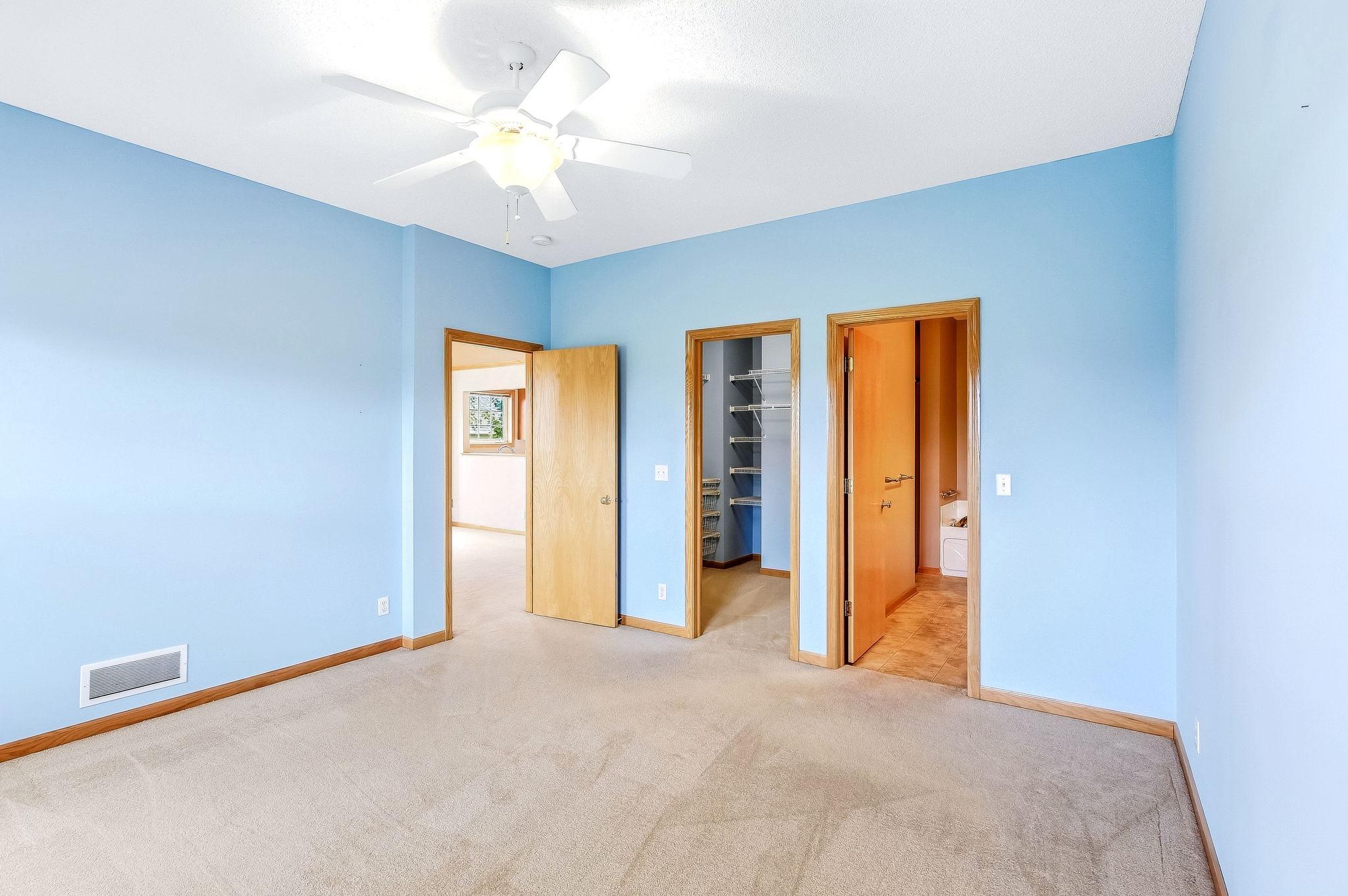 View of Residential at 536 Holly Lane, Oakdale MN 55128, Oakdale (20 of 47) - Mike Wilen | Minnesota Team Real Estate