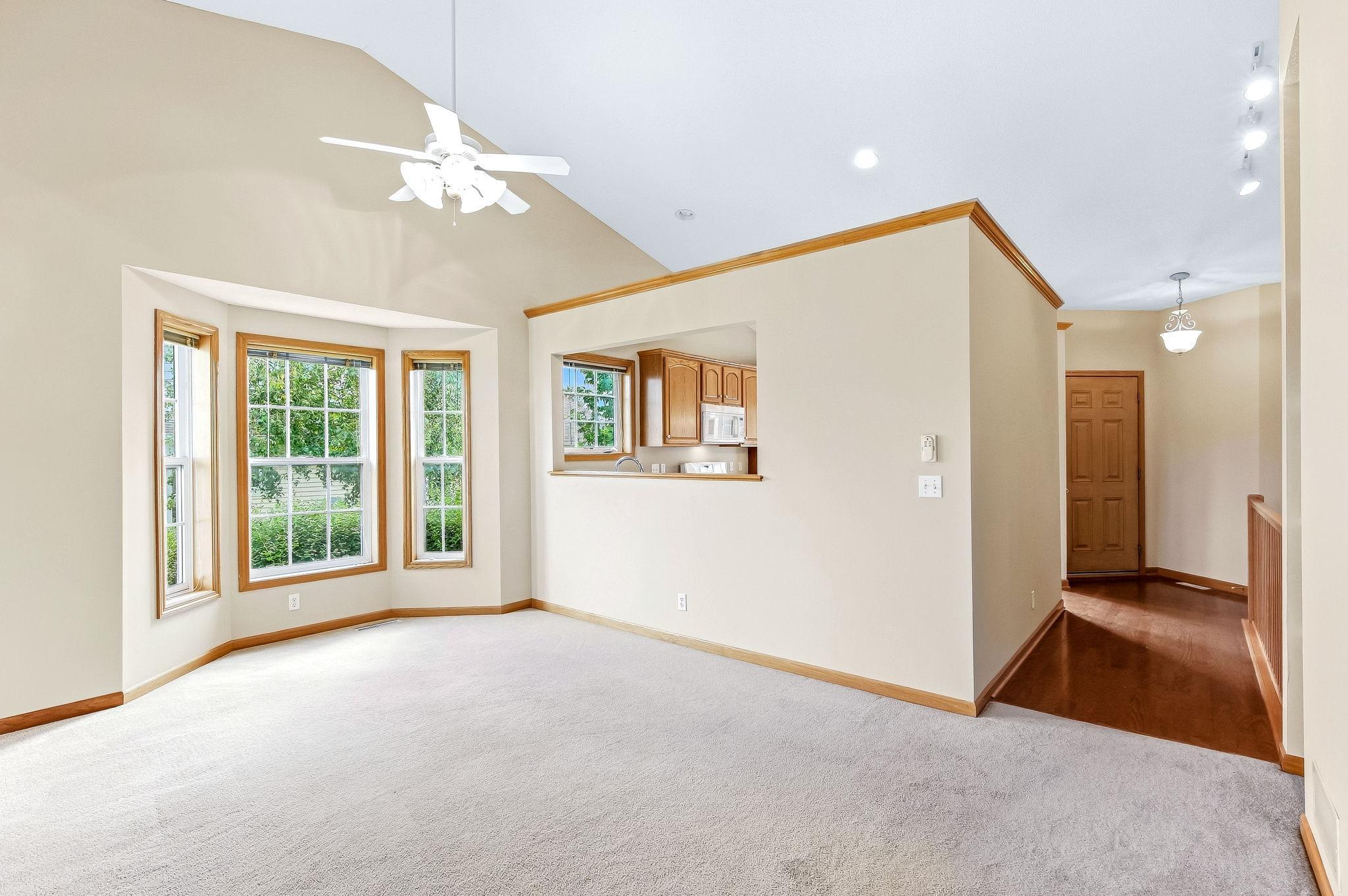 View of Residential at 536 Holly Lane, Oakdale MN 55128, Oakdale (8 of 47) - Mike Wilen | Minnesota Team Real Estate