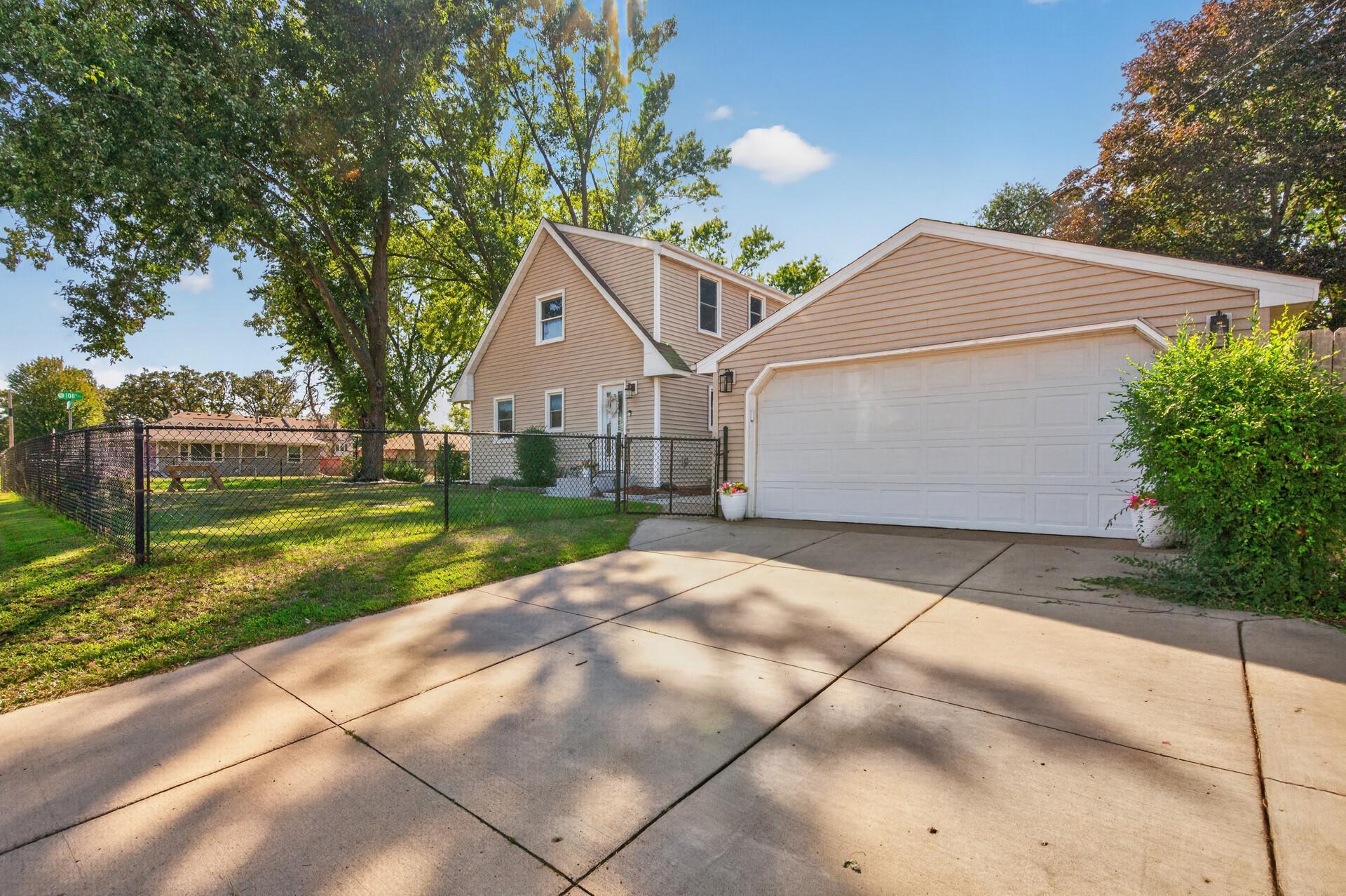 View of Residential at 401 108th Lane, Coon Rapids MN 55448, Coon Rapids (25 of 32) - Mike Wilen | Minnesota Team Real Estate