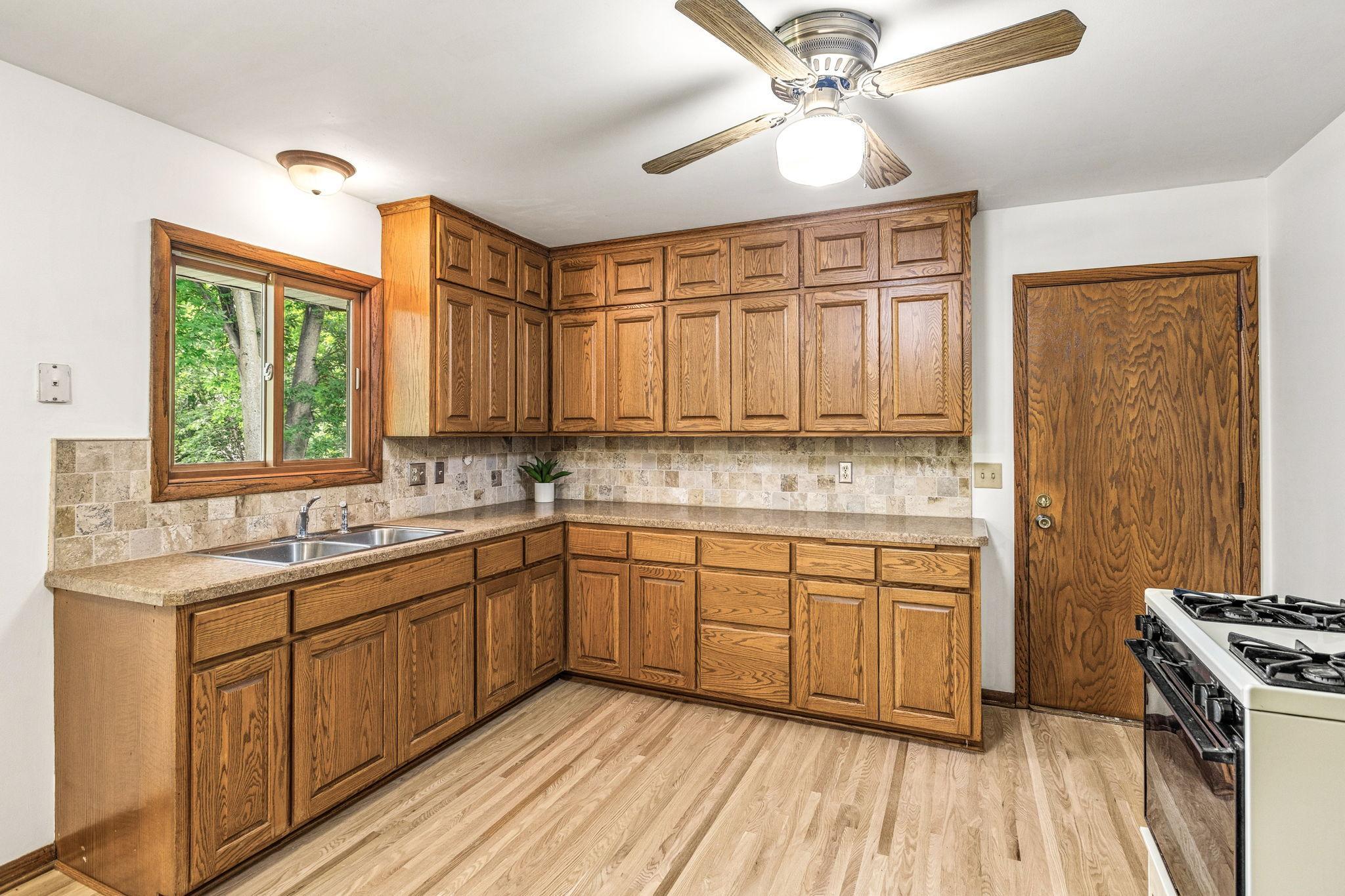 View of Residential at 1760 Garland Lane, Plymouth MN 55447, Plymouth (18 of 38) - Mike Wilen | Minnesota Team Real Estate