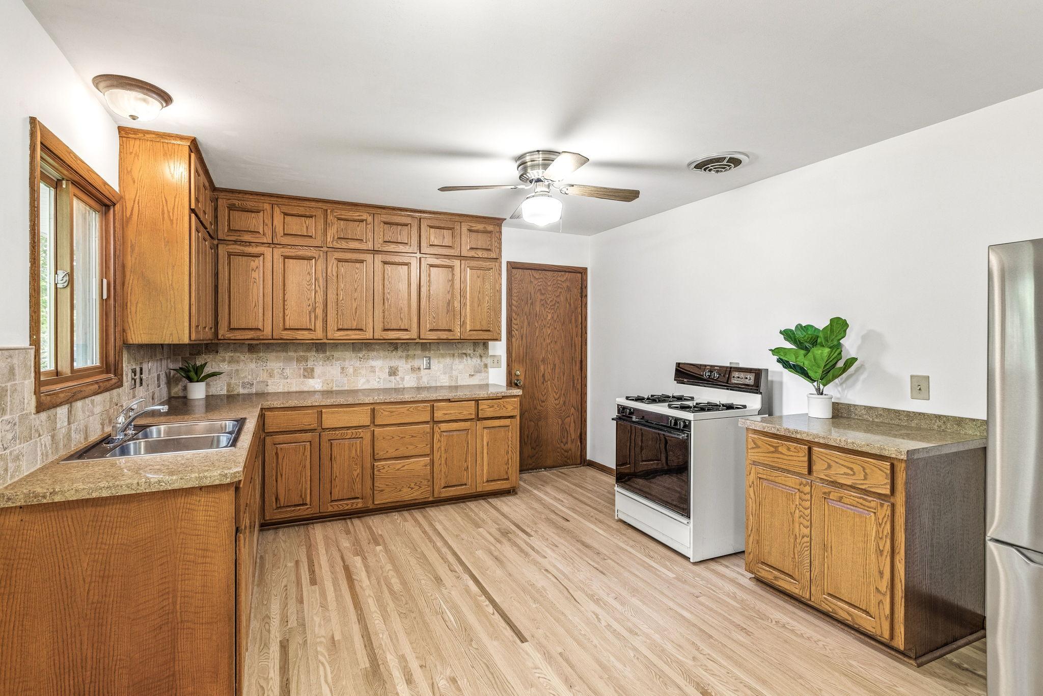 View of Residential at 1760 Garland Lane, Plymouth MN 55447, Plymouth (17 of 38) - Mike Wilen | Minnesota Team Real Estate