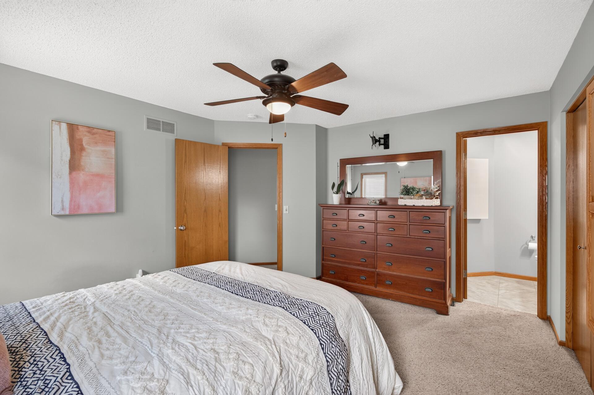 View of Residential at 16959 Hubbard Trail, Lakeville MN 55044, Lakeville (26 of 43) - Mike Wilen | Minnesota Team Real Estate