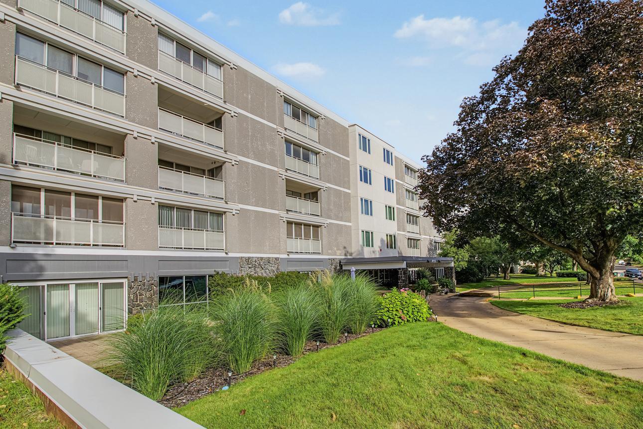View of Residential at 6450 York Avenue #516, Edina MN 55435, Edina (29 of 31) - Mike Wilen | Minnesota Team Real Estate